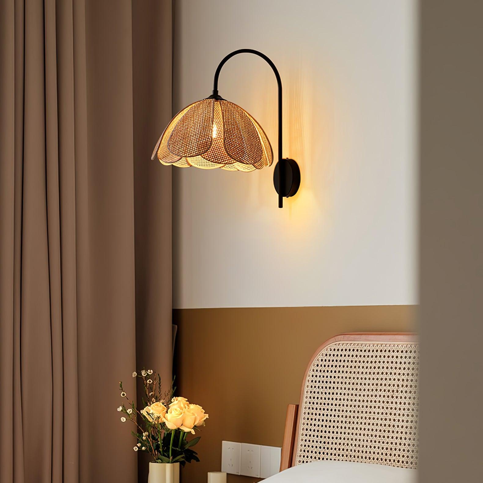 Edria Petal-Shaped Rattan Wall Lamp - Neutralighting