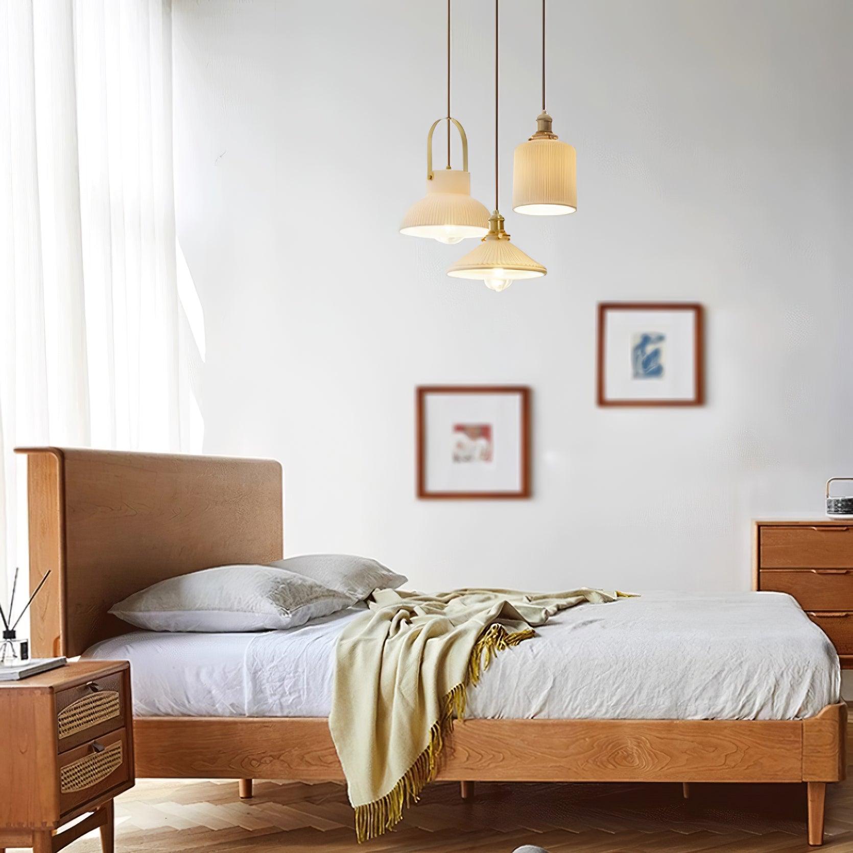 Pendant Lamp Ribbed White Ceramic with Brass Handle - Neutralighting