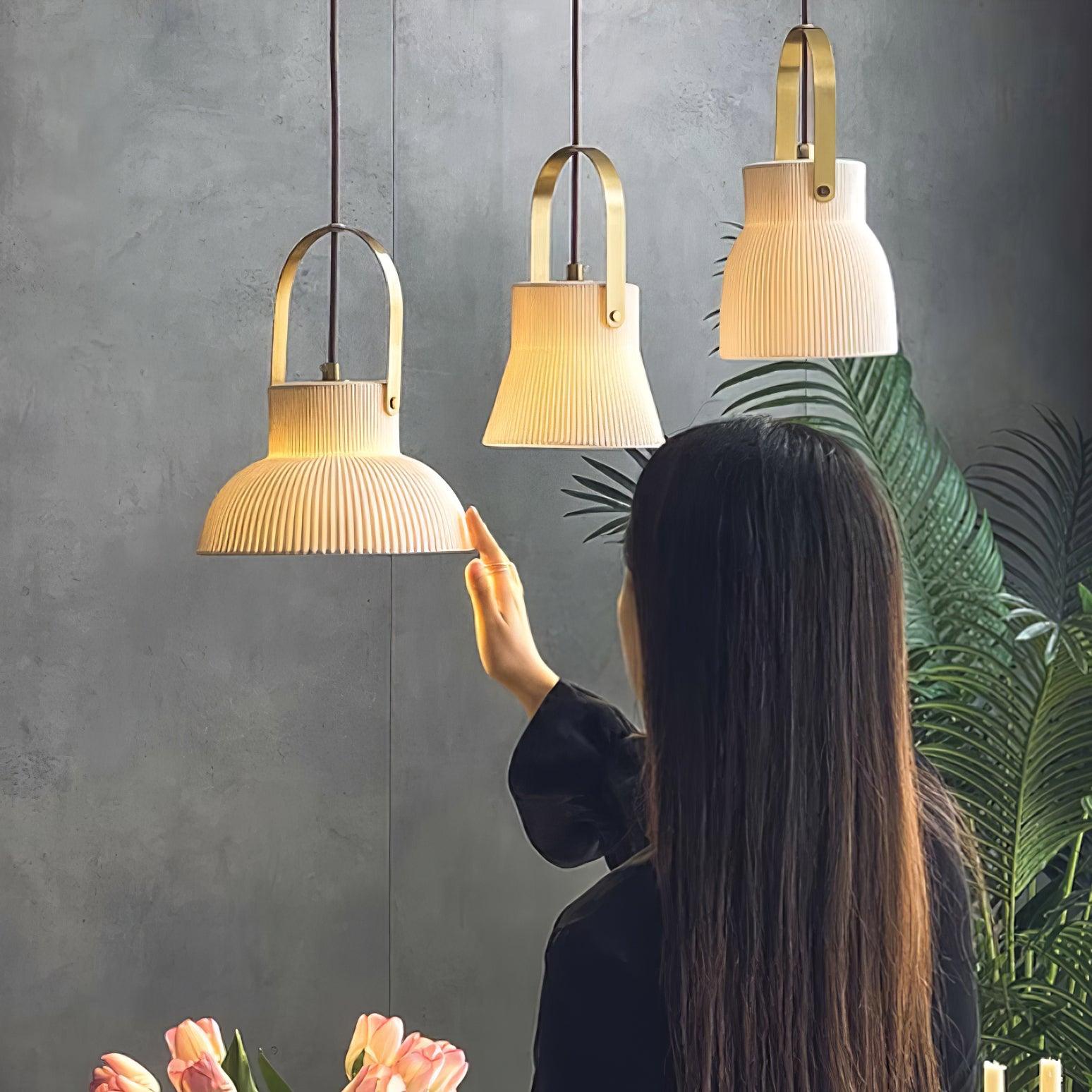 Pendant Lamp Ribbed White Ceramic with Brass Handle - Neutralighting