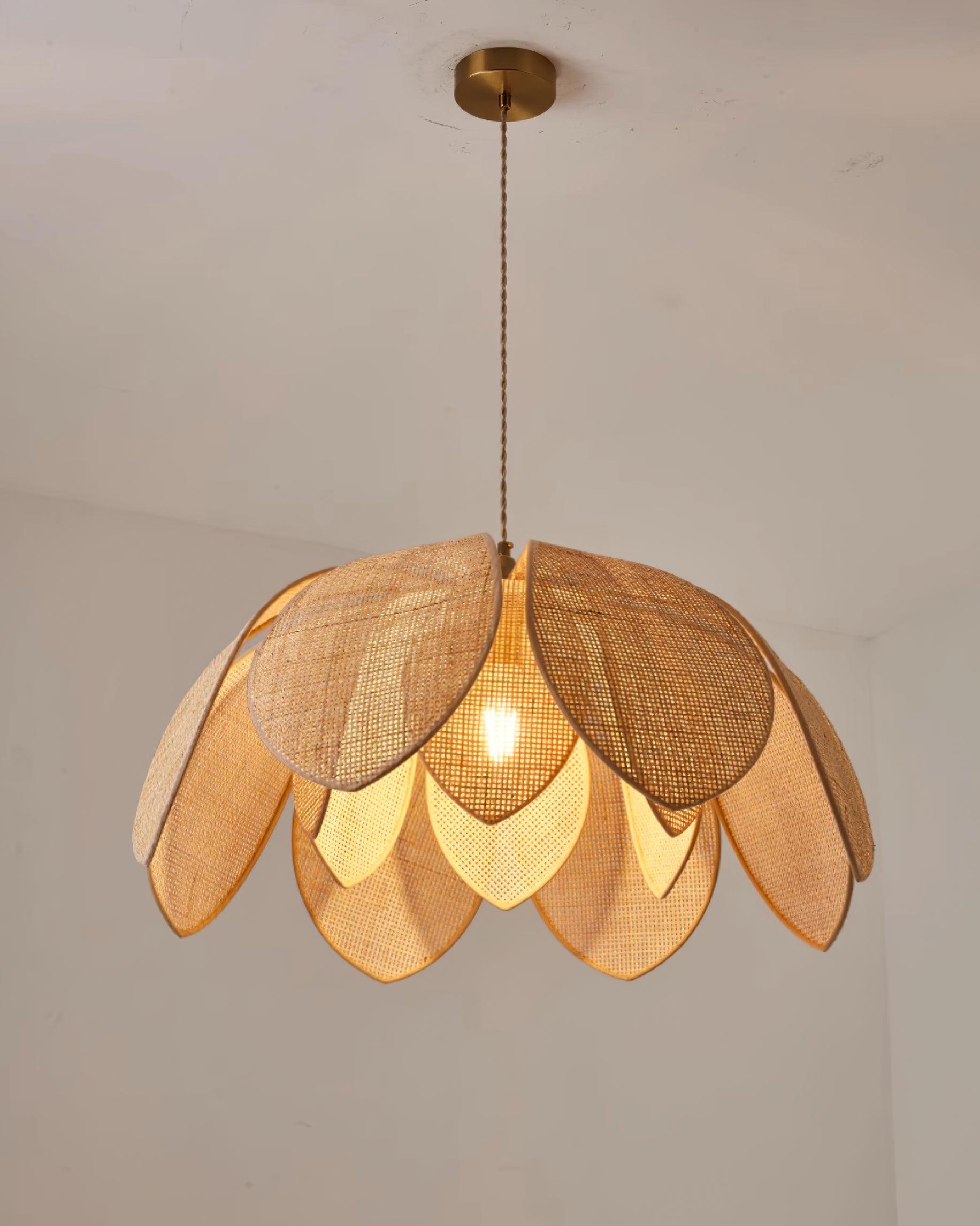 Fionel Rattan Pendant Lamp - Neutralighting