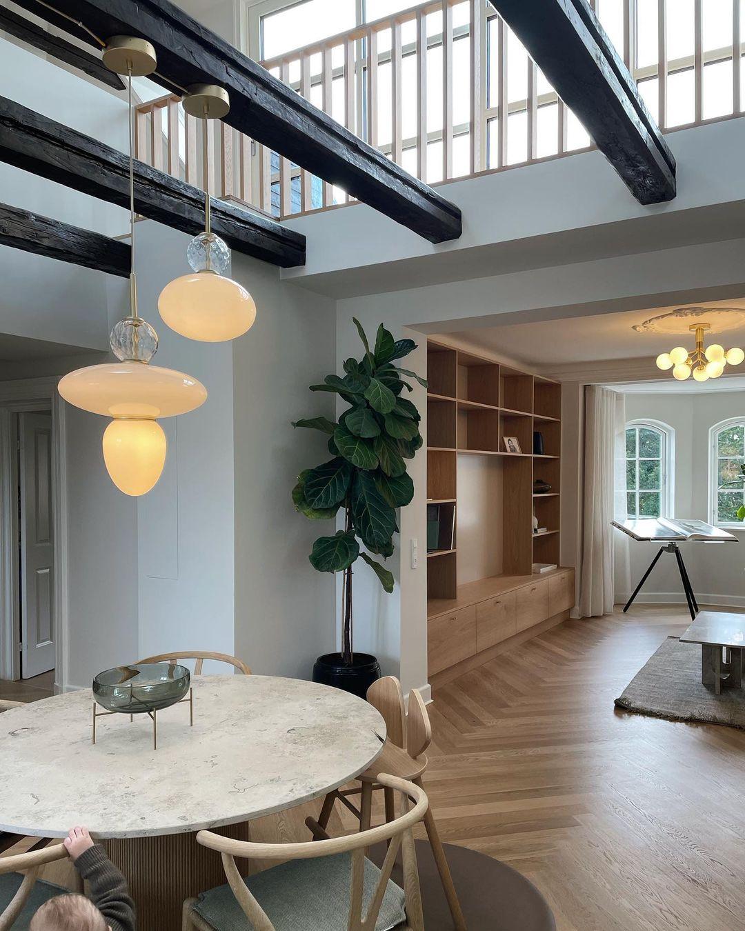 Orbelin Glass and Brass Pendant Lamp - Neutralighting