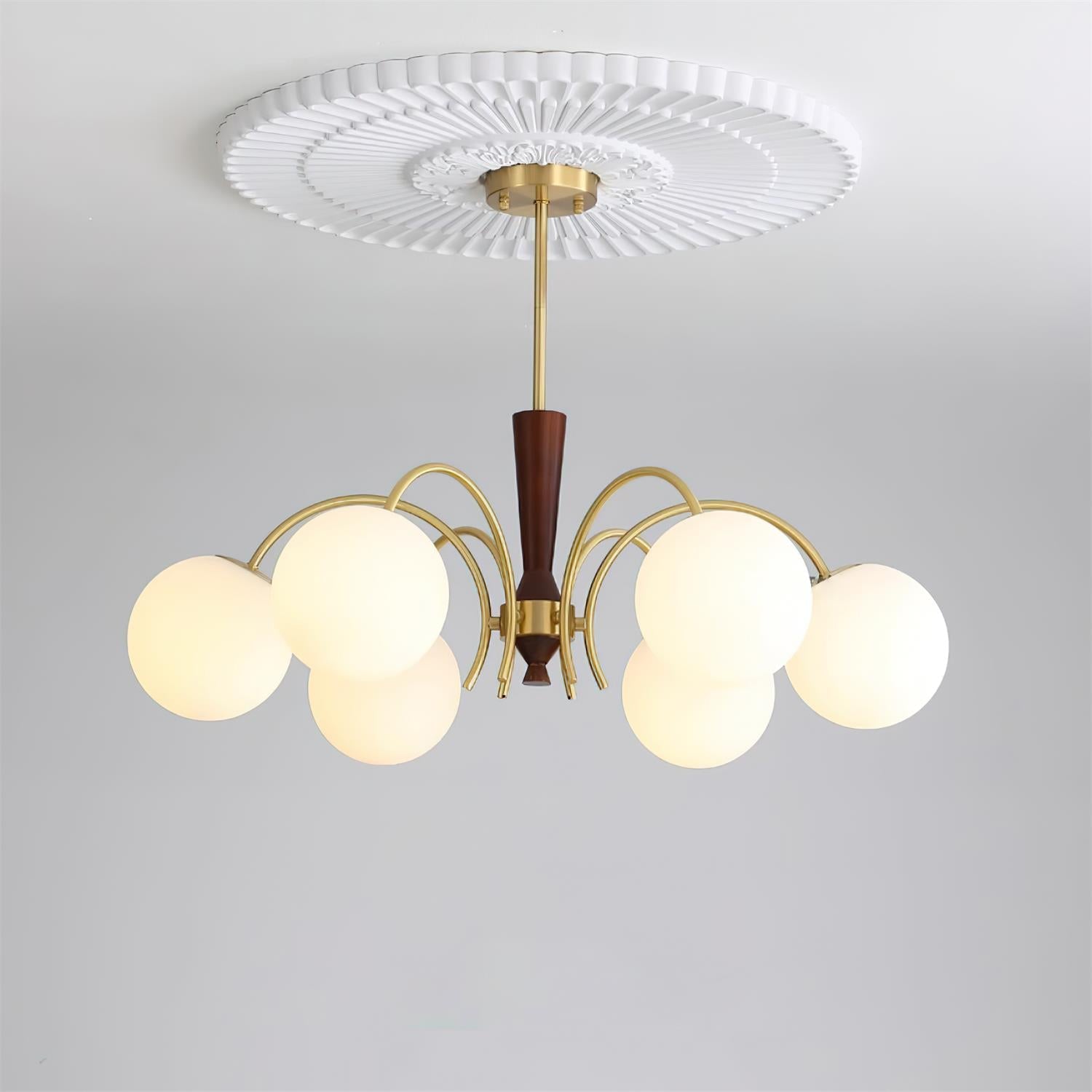 Veslo Brass and Wood Globe Chandelier - Neutralighting