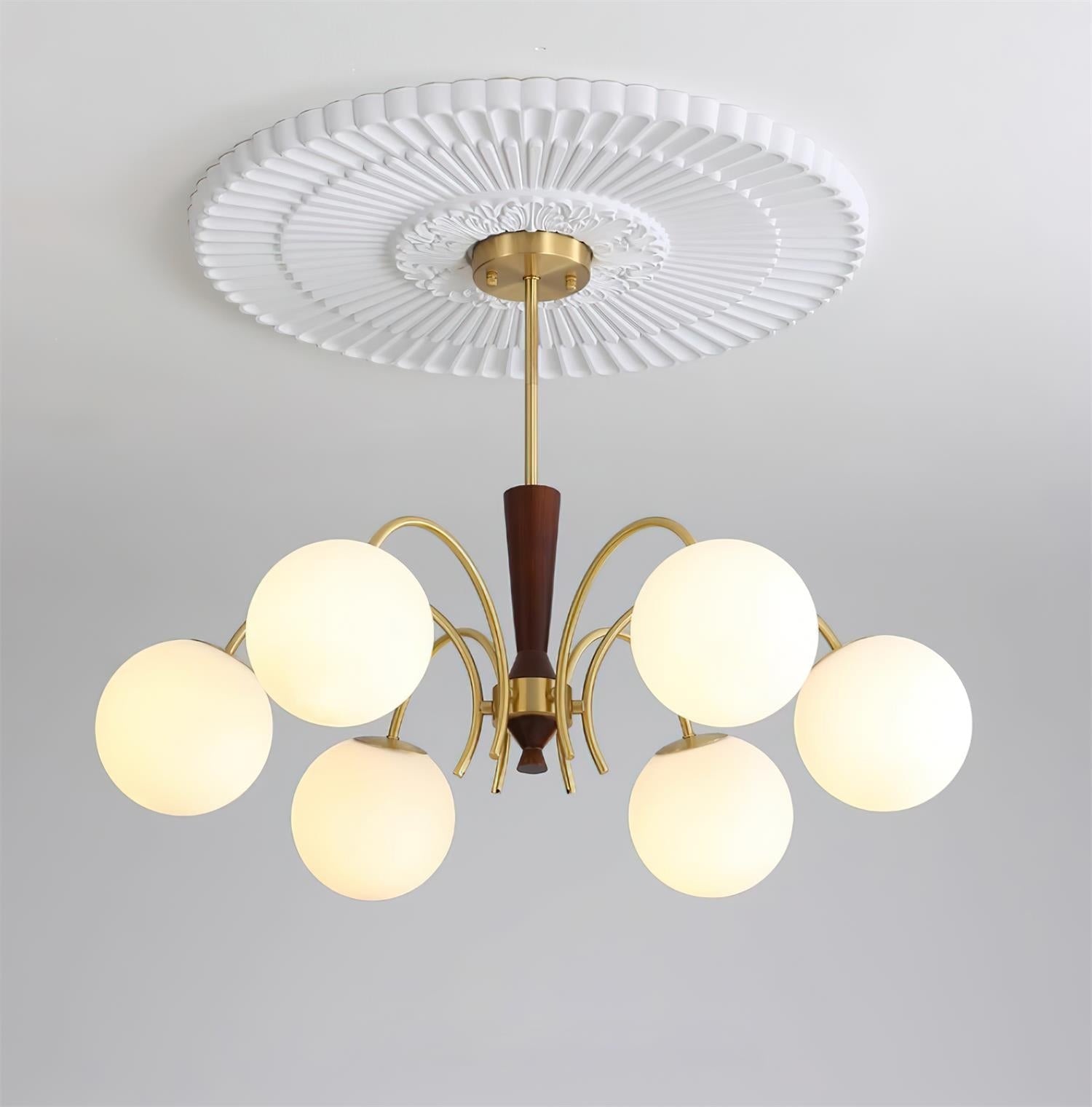 Veslo Brass and Wood Globe Chandelier - Neutralighting