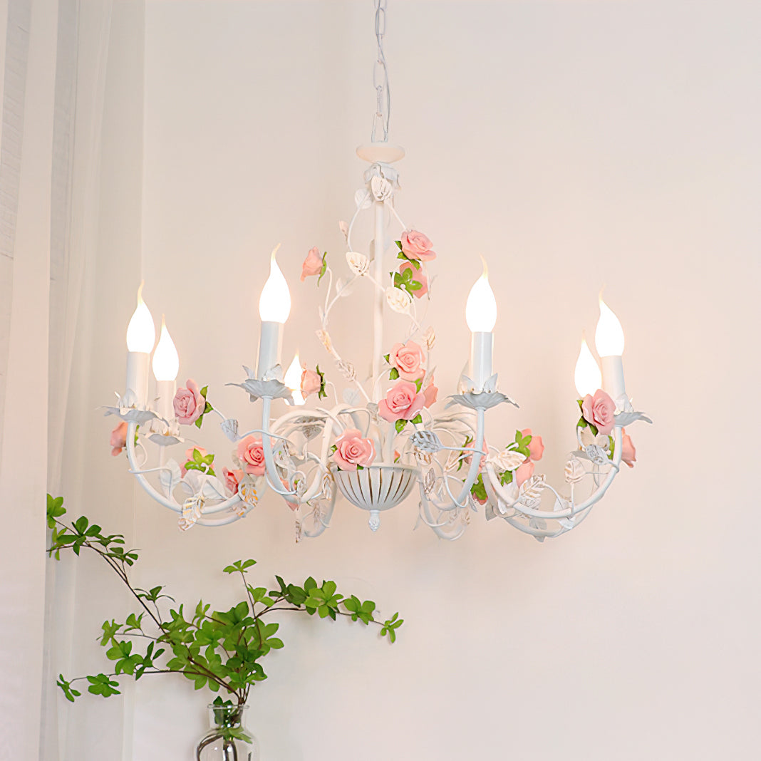 Evelisse Vintage White Chandelier - Neutralighting