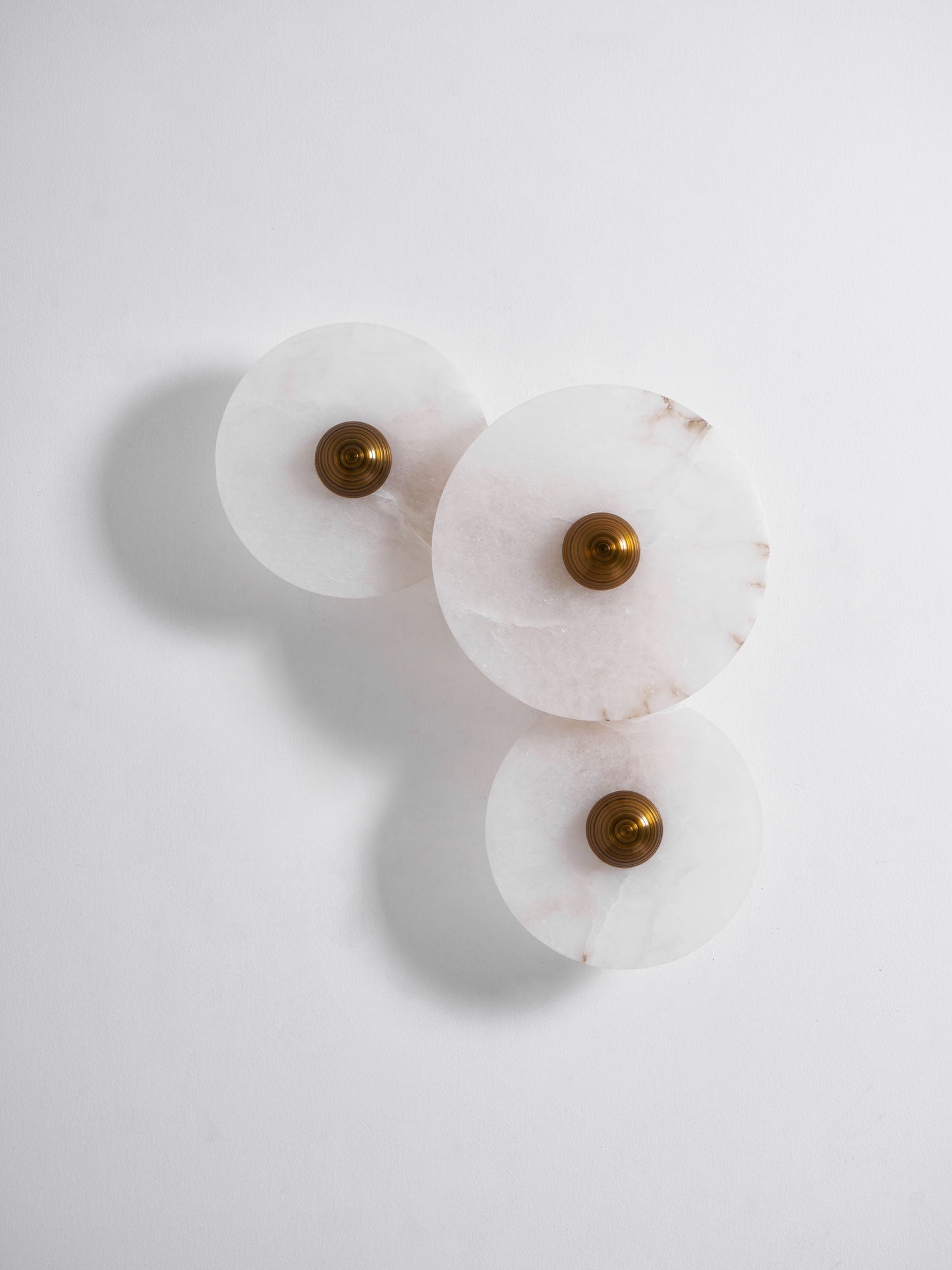 Round Wall Lamp Alabaster Cluster Trio - Neutralighting