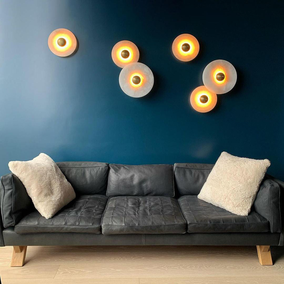 Round Wall Lamp Alabaster Fluted Brass - Neutralighting