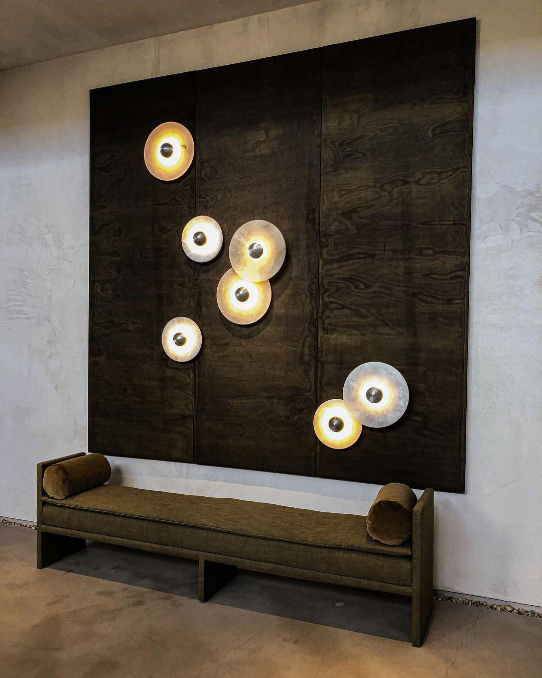 Round Wall Lamp Alabaster Fluted Brass - Neutralighting