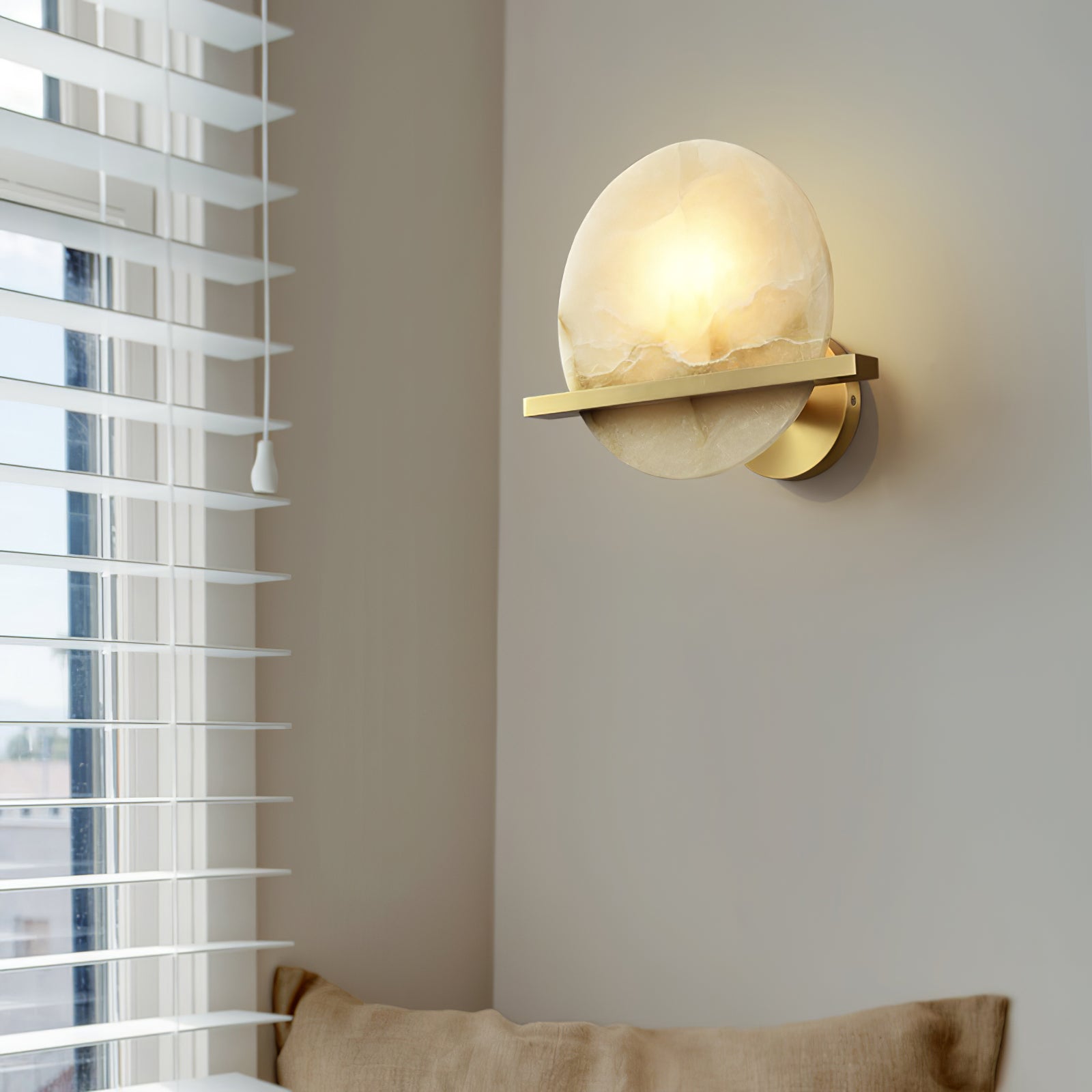 Savion Wall Lamp Alabaster Moon Horizon - Neutralighting