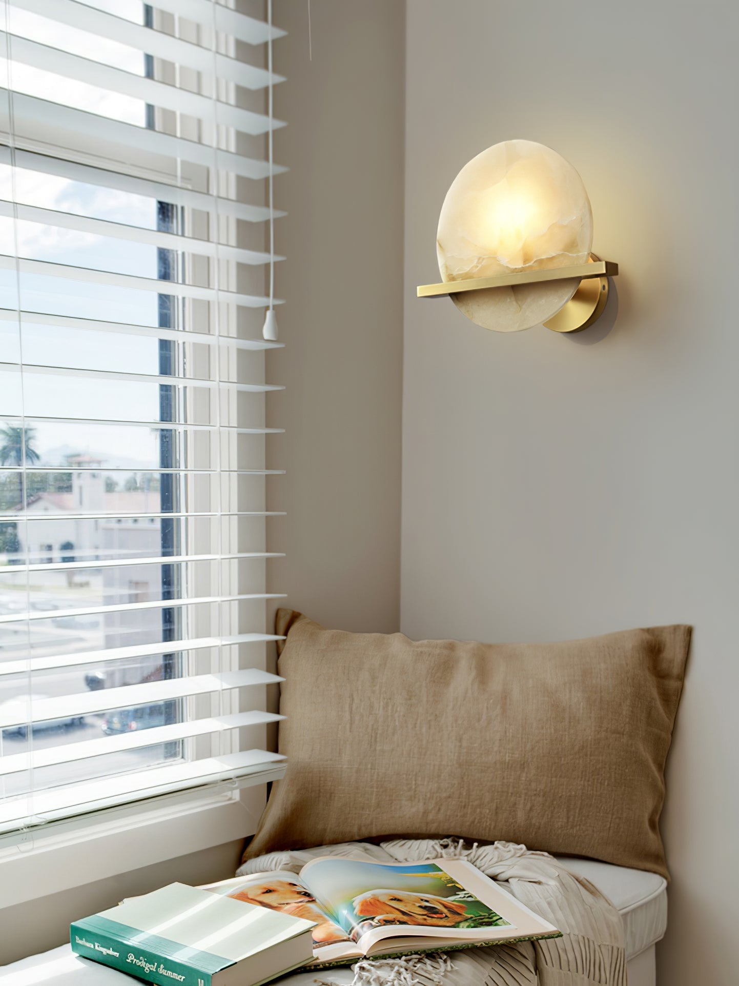 Savion Wall Lamp Alabaster Moon Horizon - Neutralighting