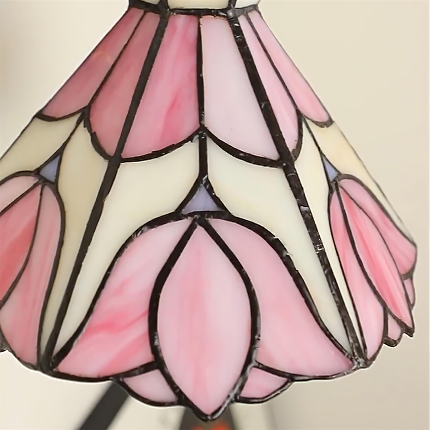 Wall Lamp Wood Body Tiffany Glass Shade Pink Floral Vintage Art - Neutralighting