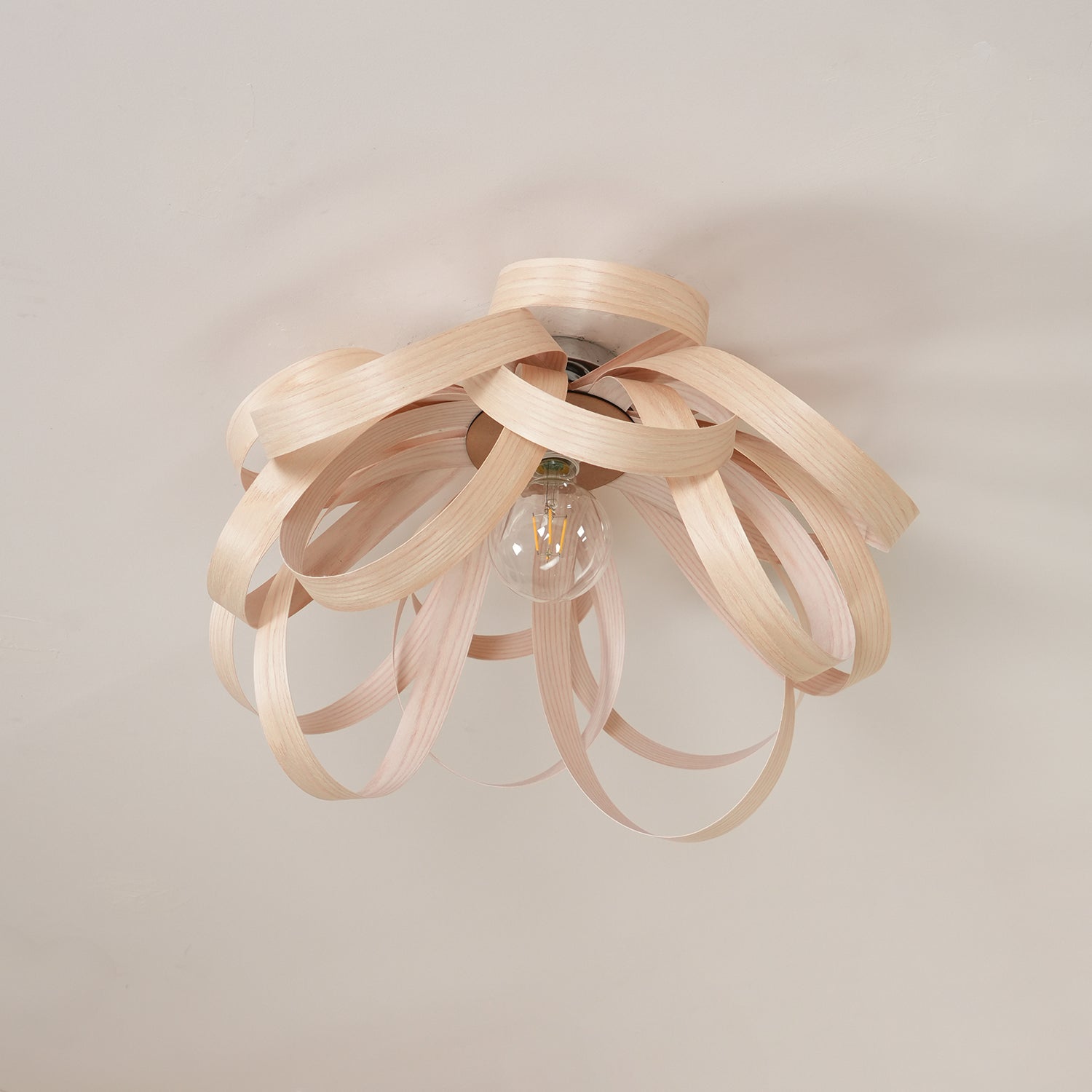 Veylo Wooden Ribbon Ceiling Lamp - Neutralighting