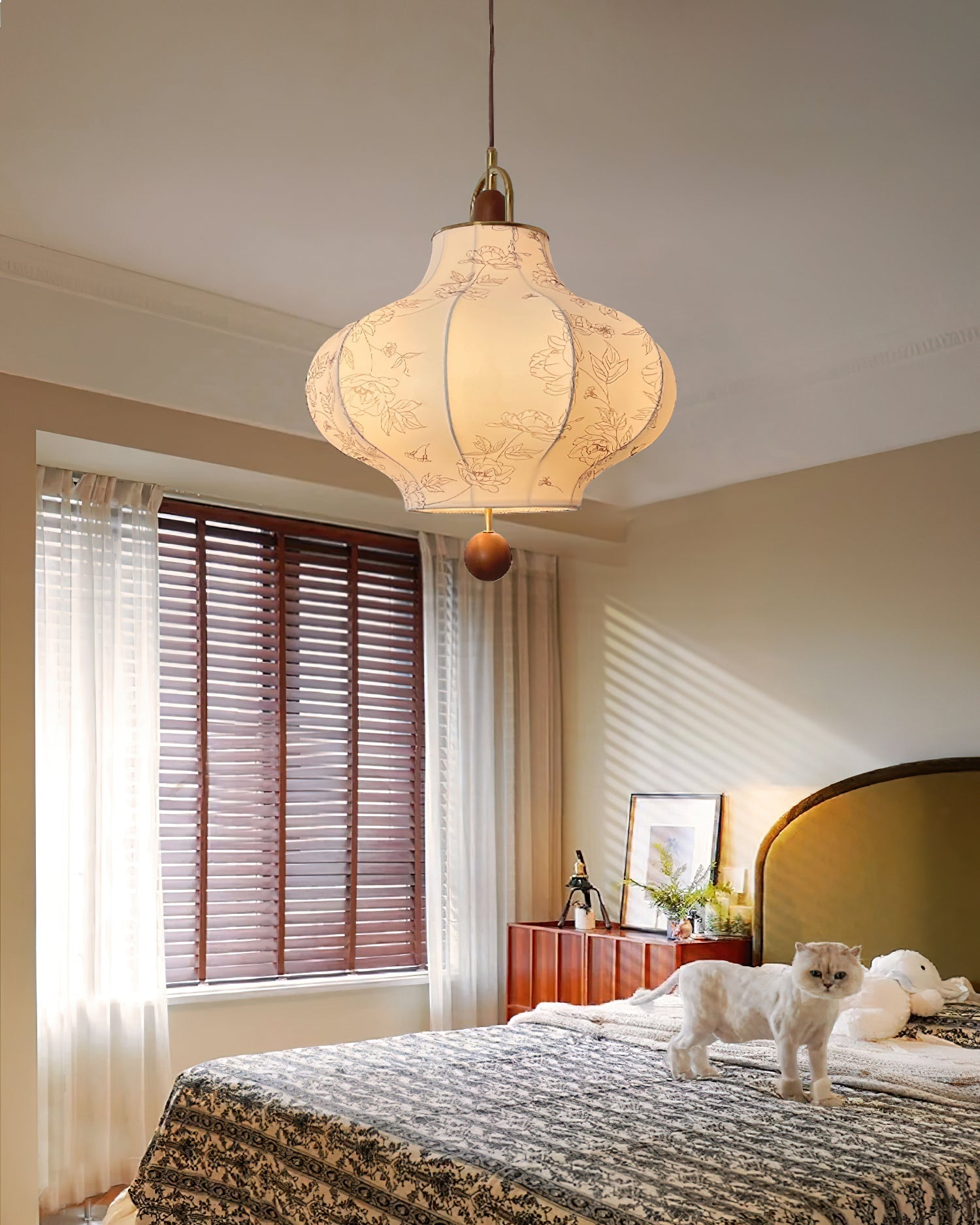 Calira Fabric Pendant Lamp - Neutralighting