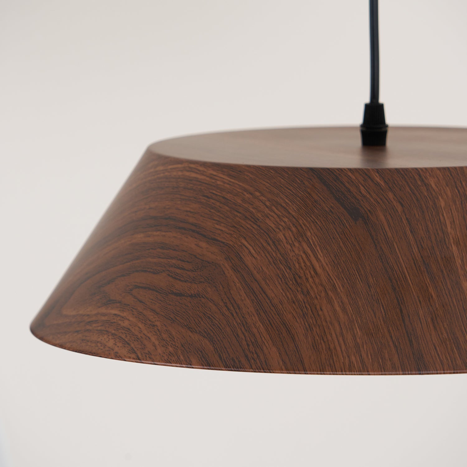 Novain Wood Grain Pendant Light - Neutralighting