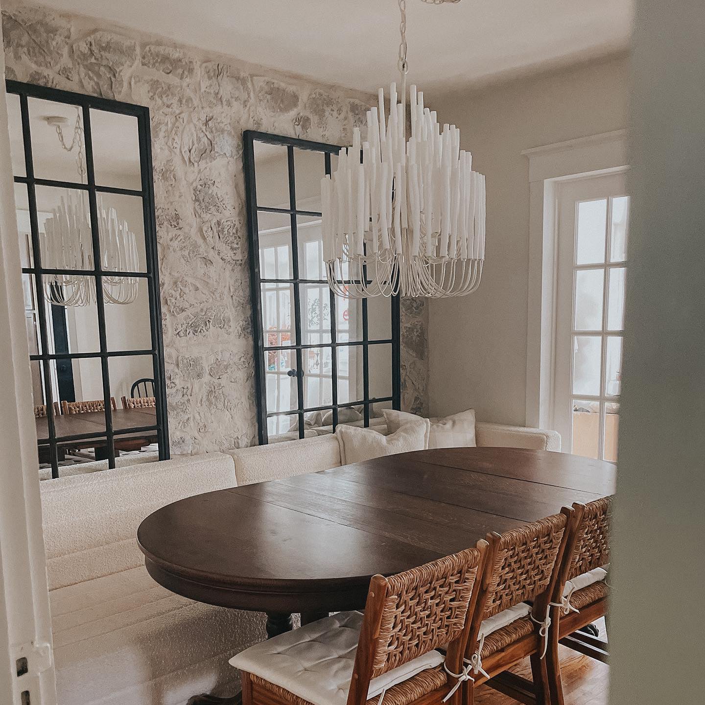 Drox Sculptural Chandeliers - Neutralighting