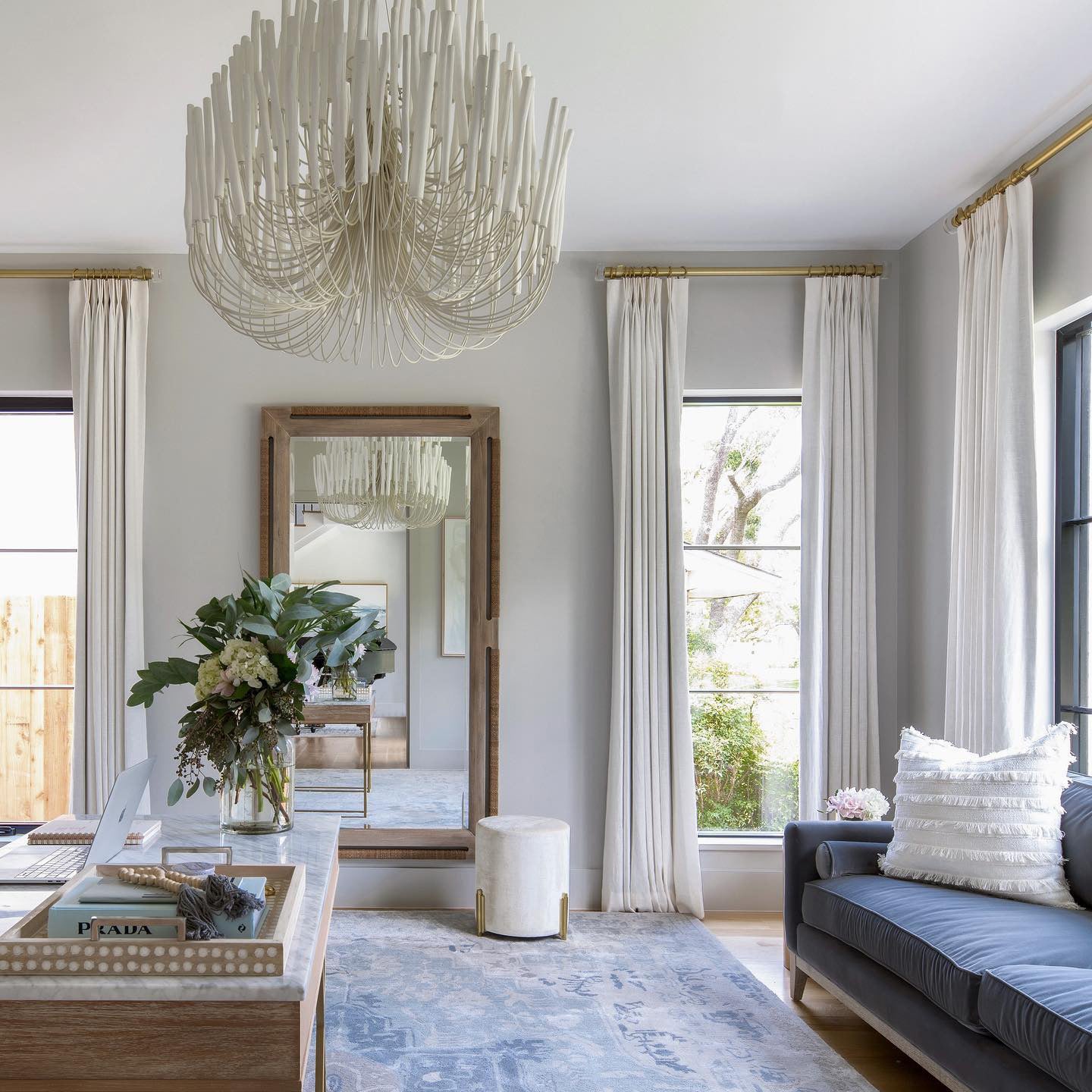 Drox Sculptural Chandeliers - Neutralighting