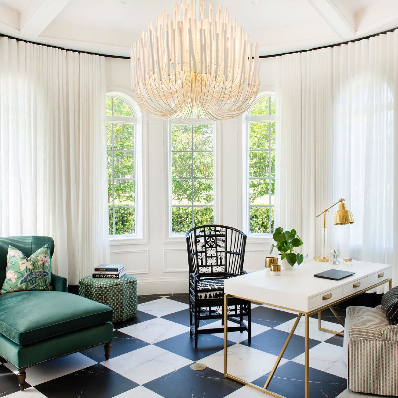 Drox Sculptural Chandeliers - Neutralighting