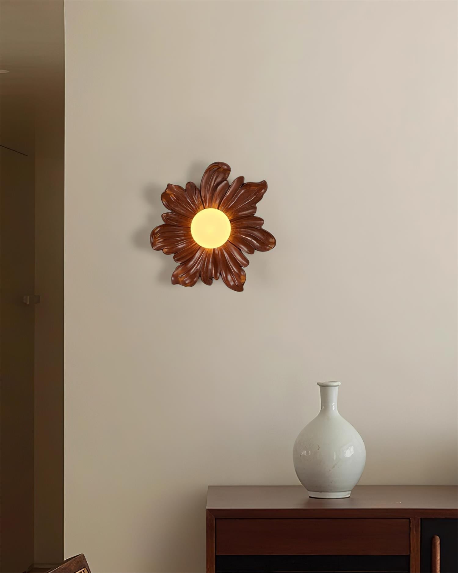 Tina Flower Wall Lamp - Neutralighting