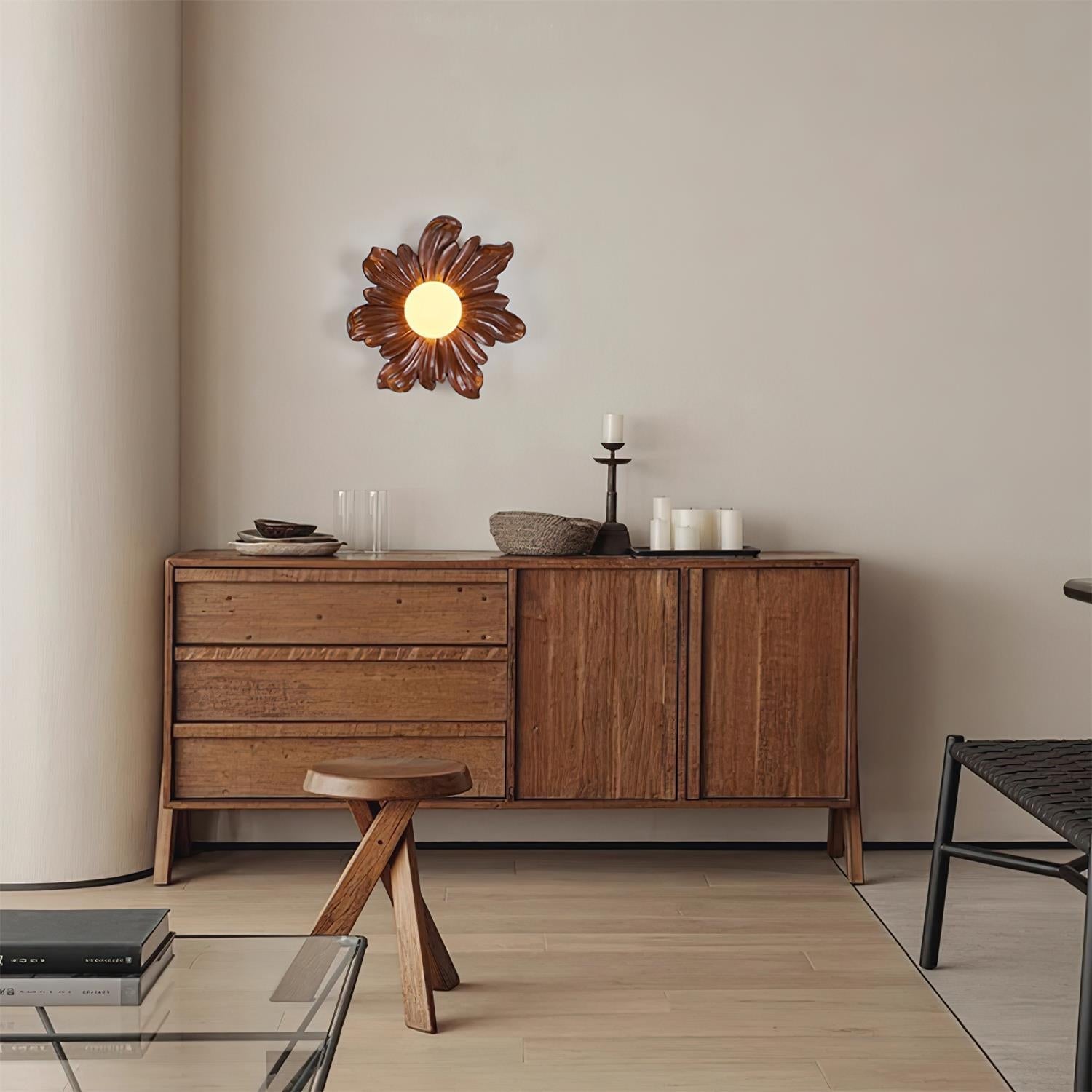 Tina Flower Wall Lamp - Neutralighting