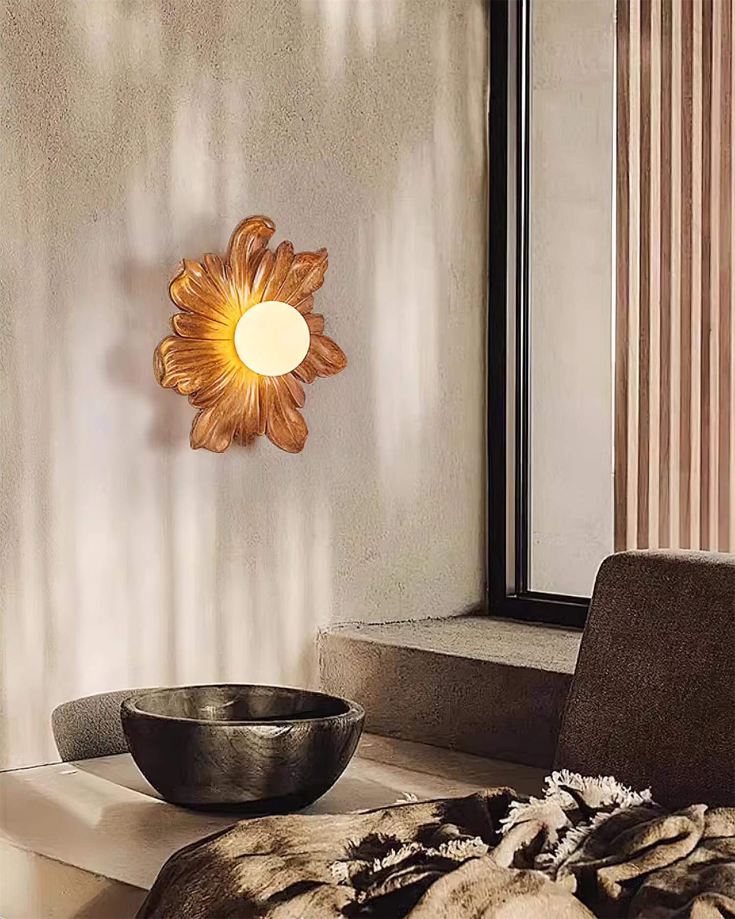 Tina Flower Wall Lamp - Neutralighting