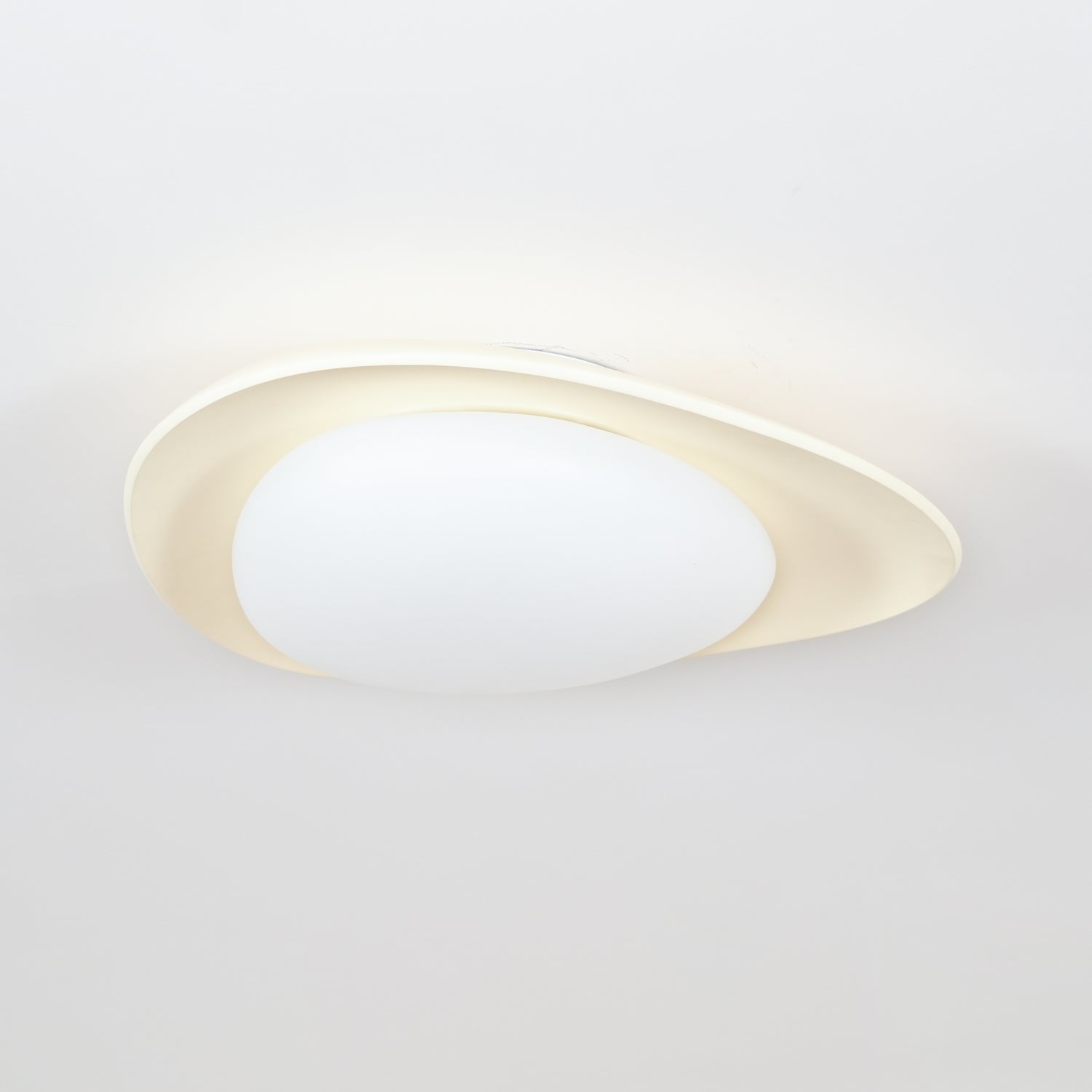 Blex Ceiling Lamp Green&Beige Pebble Shape - Neutralighting
