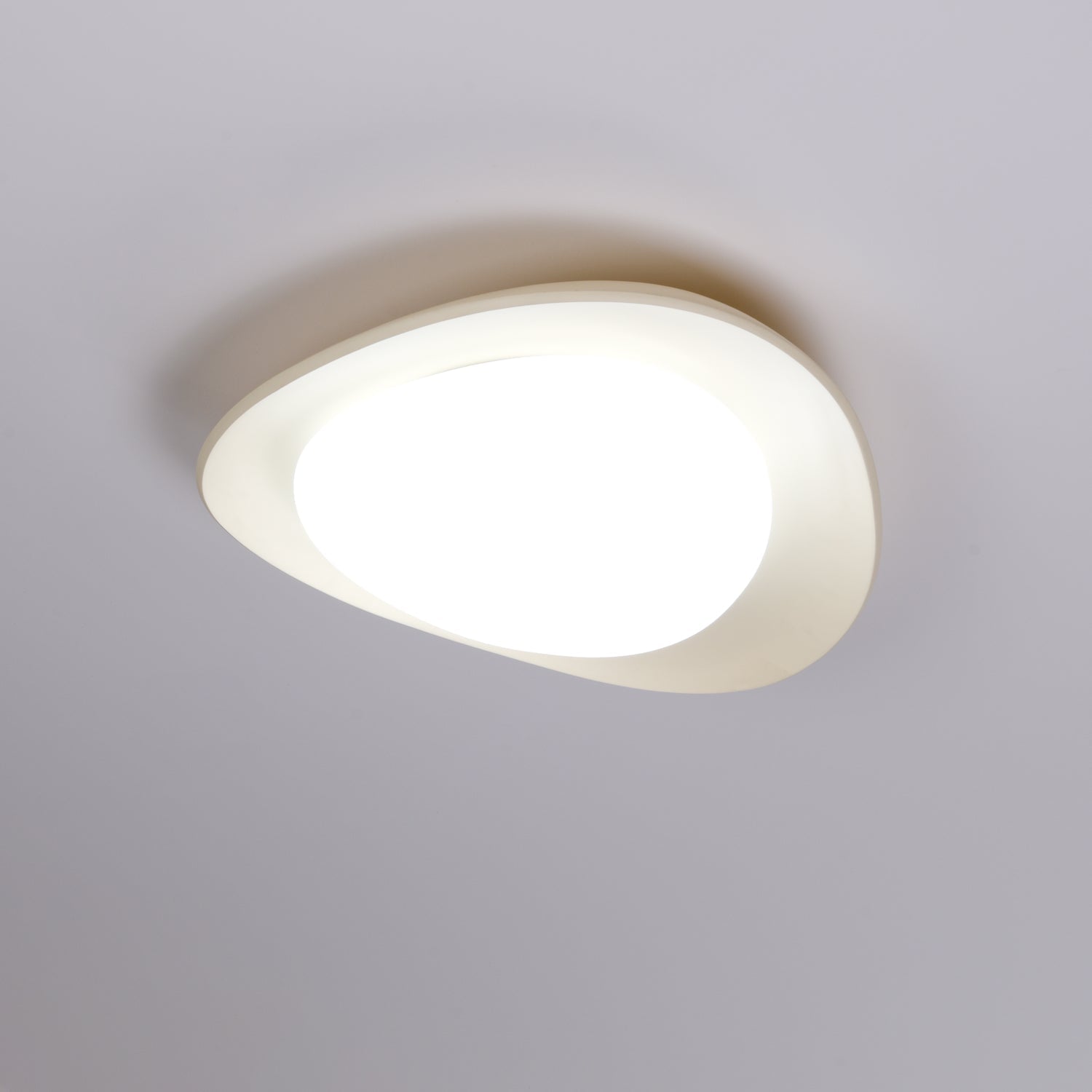 Blex Ceiling Lamp Green&Beige Pebble Shape - Neutralighting
