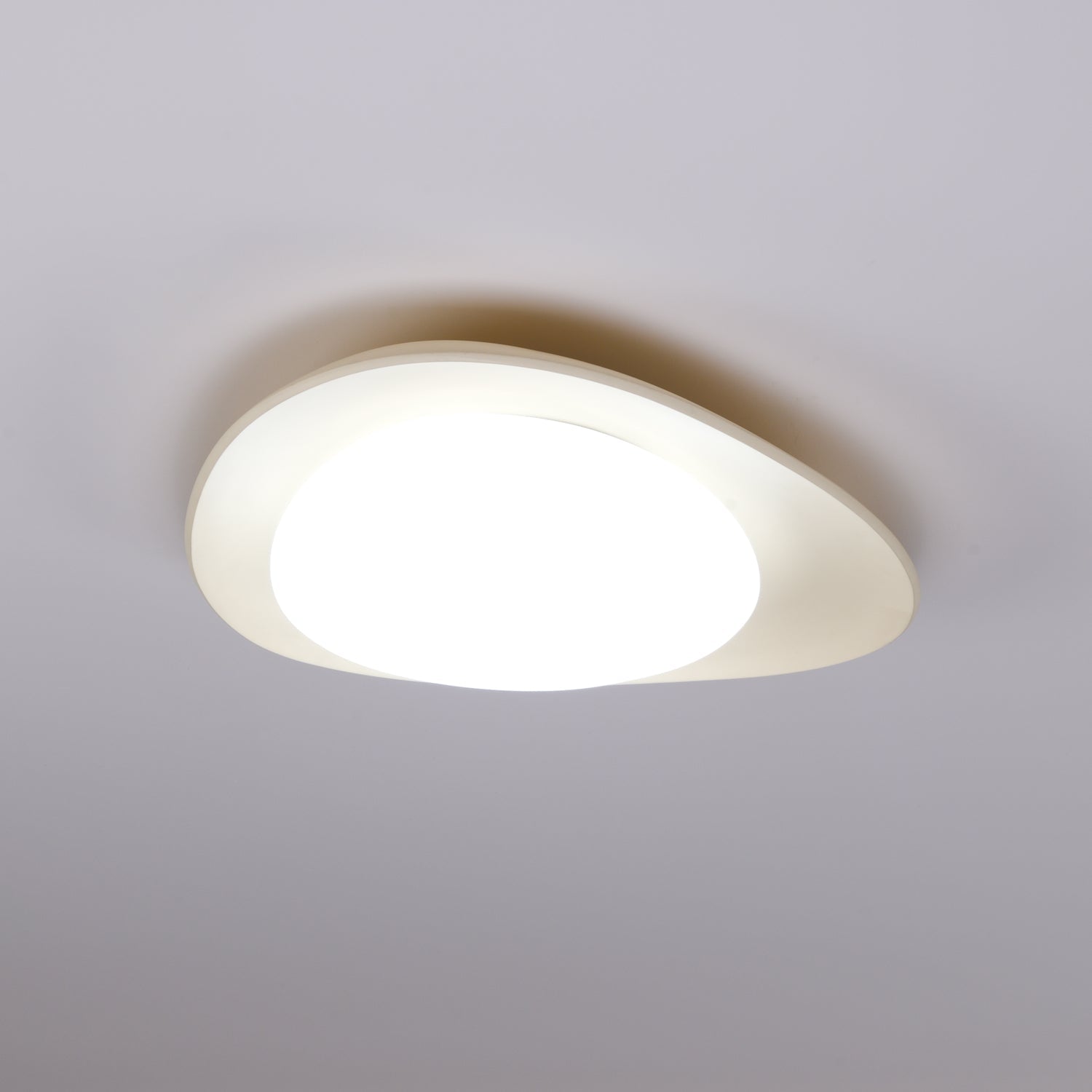 Blex Ceiling Lamp Green&Beige Pebble Shape - Neutralighting