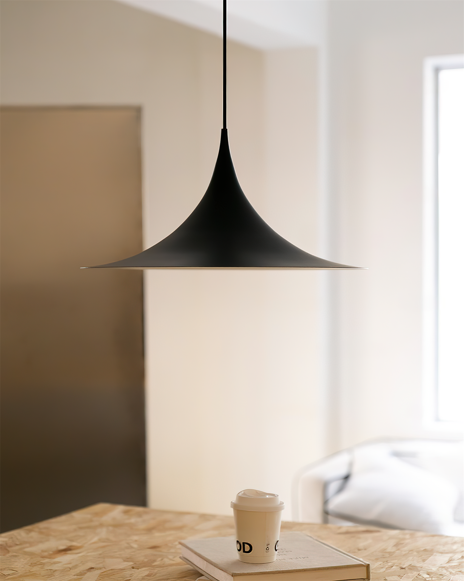 Pendant Lamp Slim Neck and Wide Flare Contemporary Dining - Neutralighting