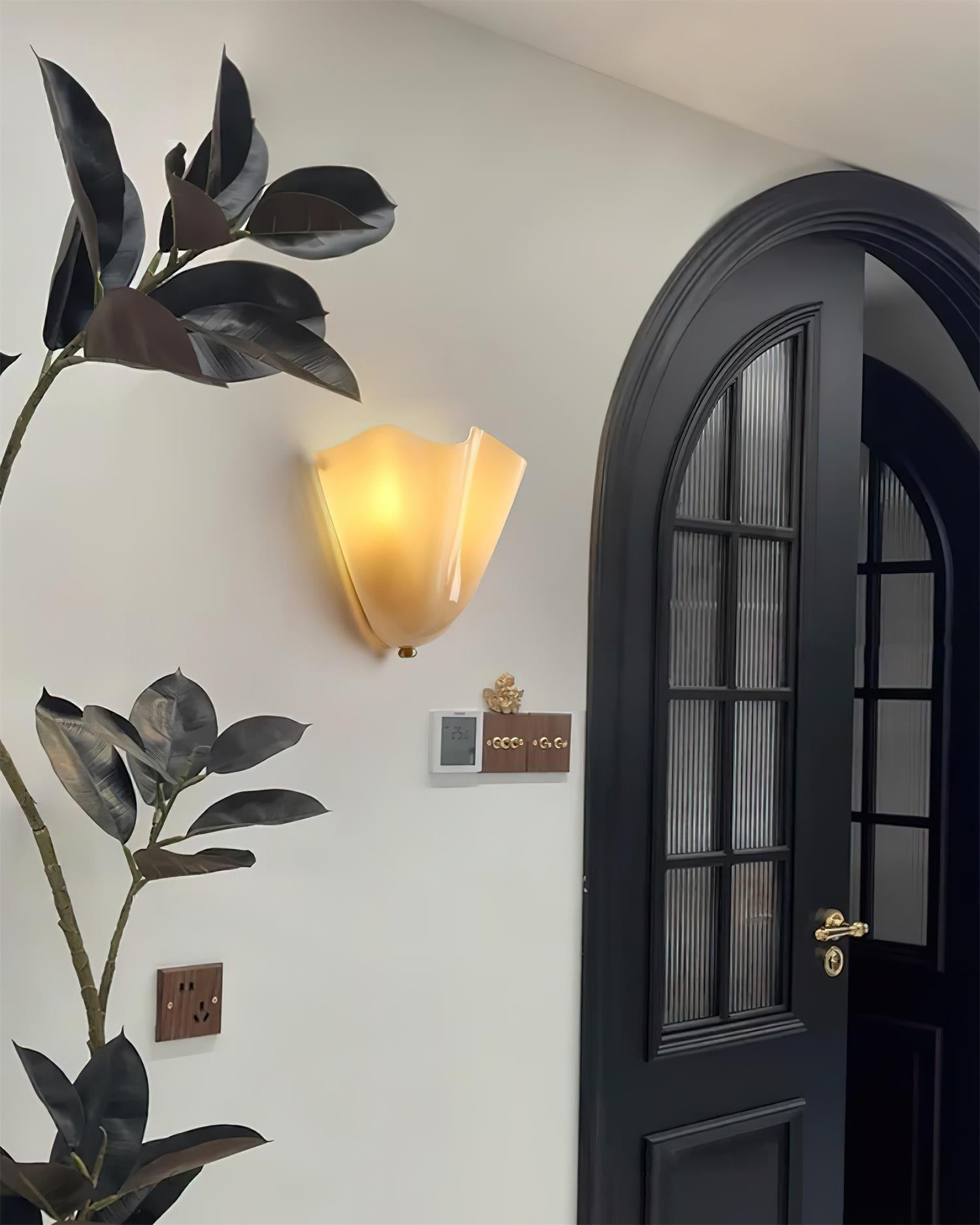 Elara Wall Lamp - Neutralighting