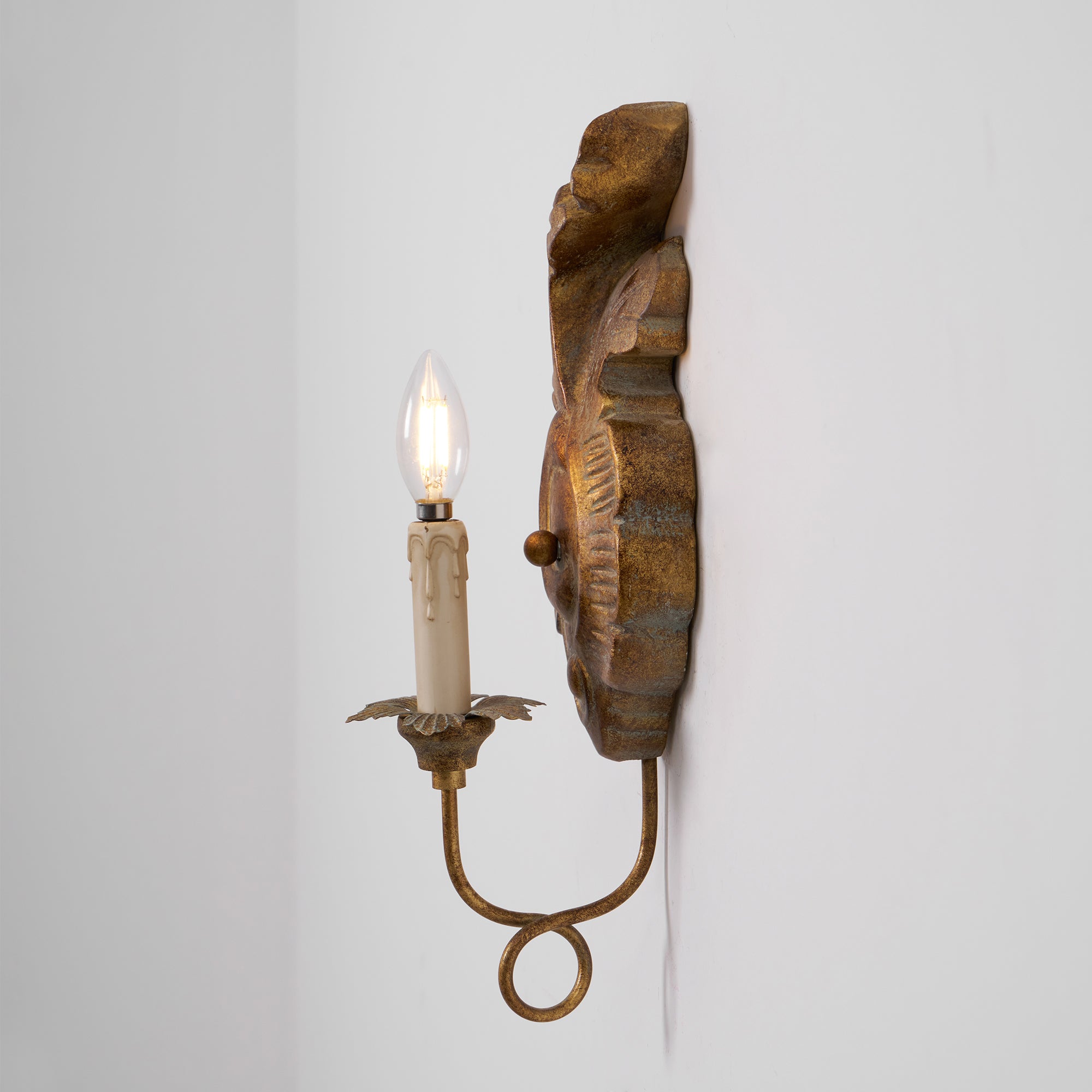 Louis Indoor Wall Lamp Wood - Neutralighting