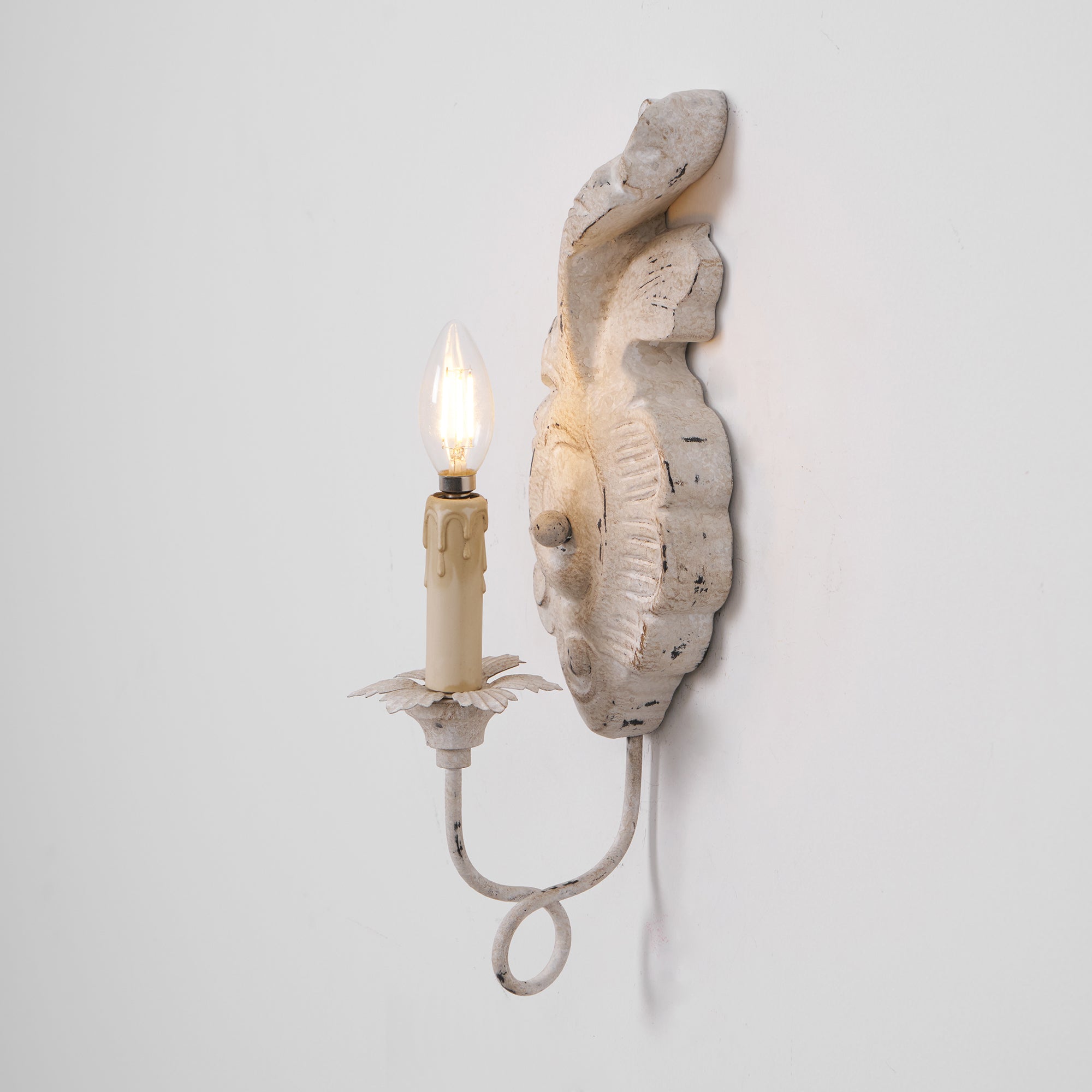 Louis Indoor Wall Lamp Wood - Neutralighting
