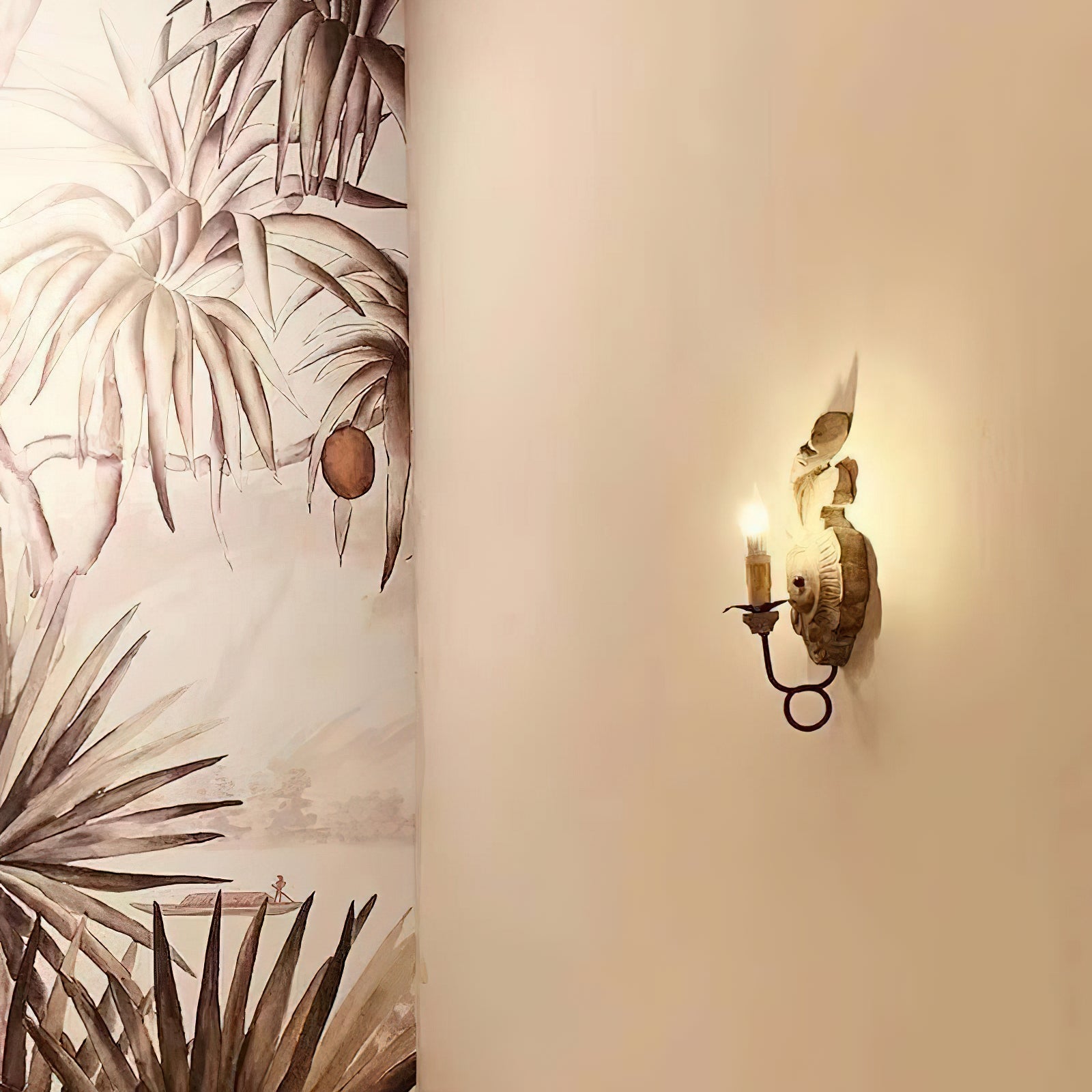 Louis Indoor Wall Lamp Wood - Neutralighting