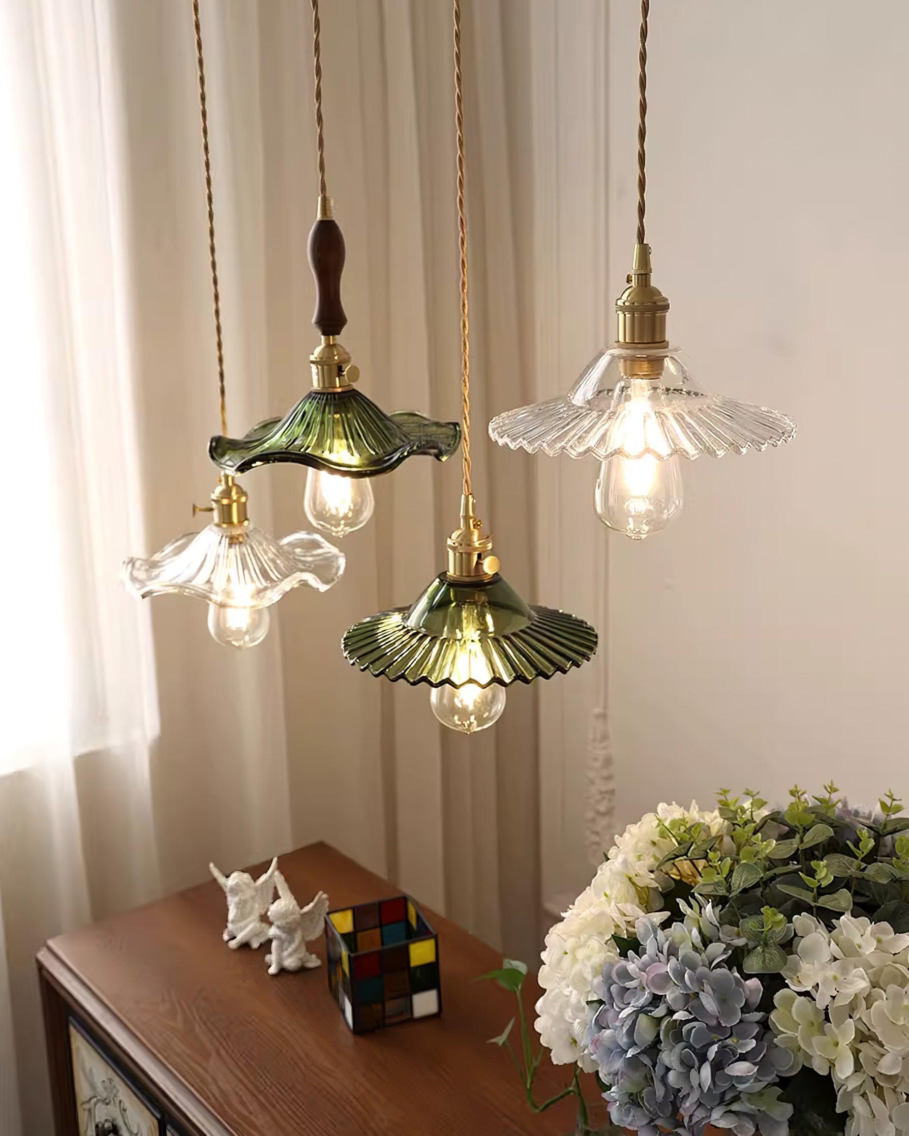 Pendant Lamp Ruffled Glass Shade Scalloped Edge Brass Accents Retro - Neutralighting