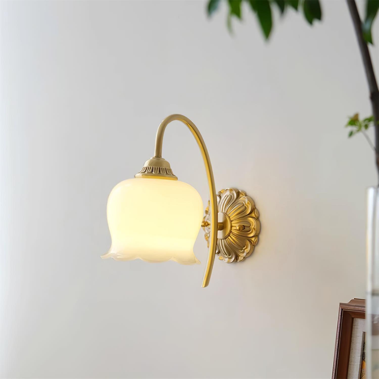 Bellora Vintage Gold Wall Lamp - Neutralighting