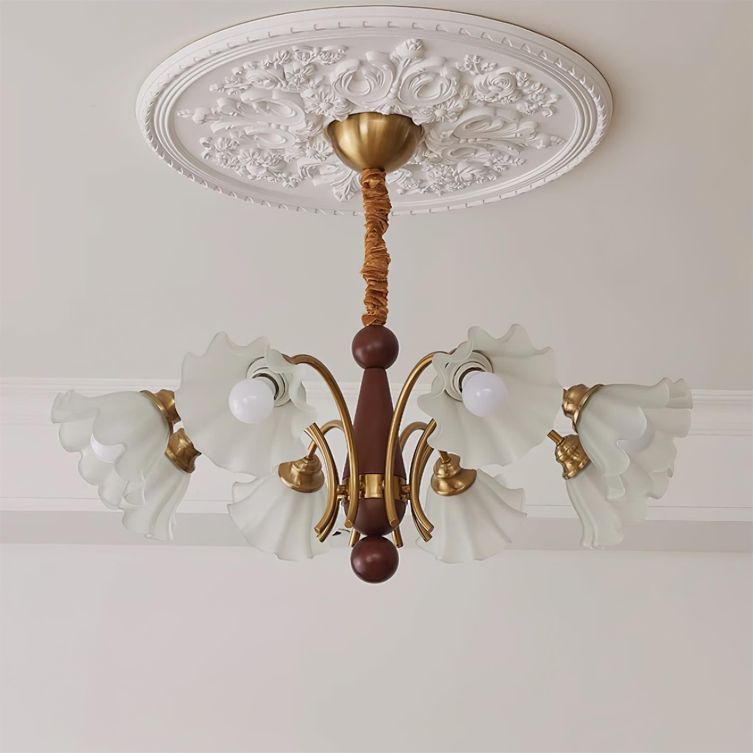 Sorrel Vintage Chandelier - Neutralighting