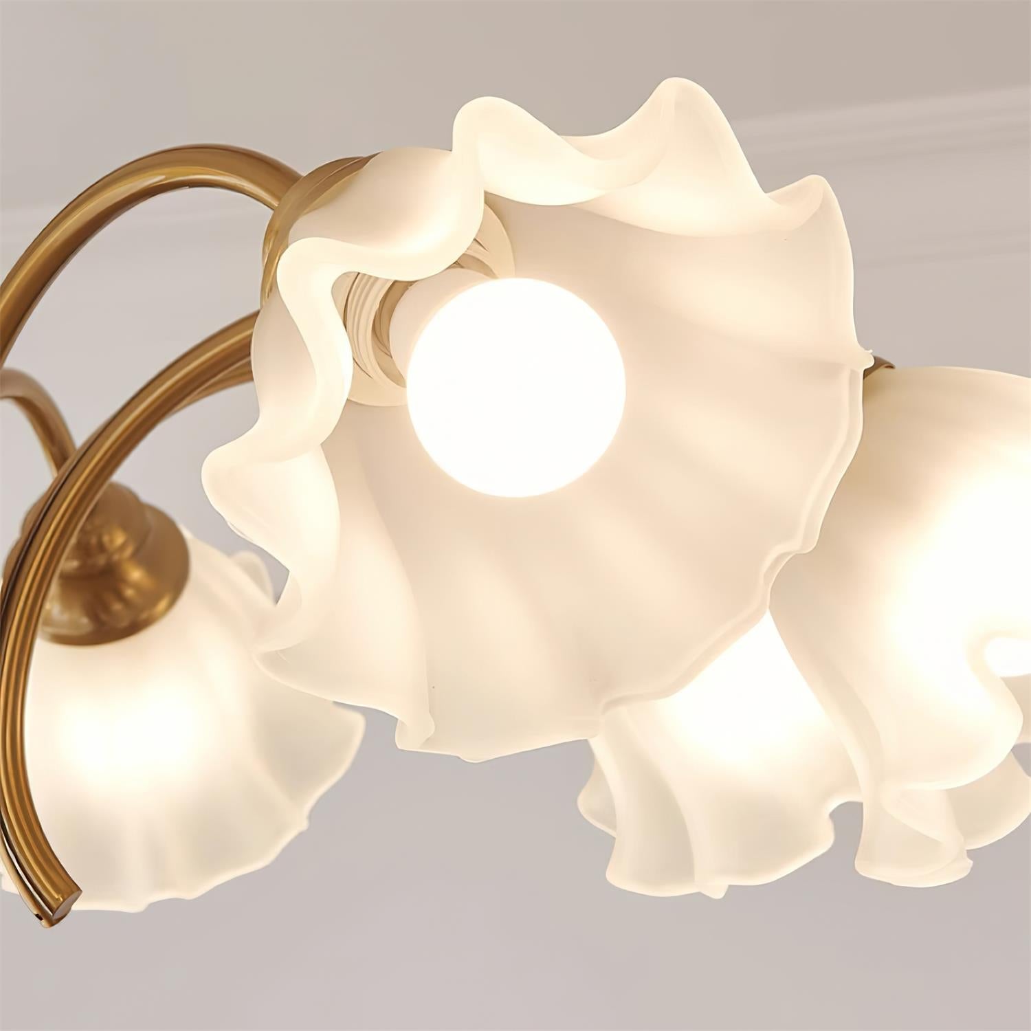 Sorrel Vintage Chandelier - Neutralighting