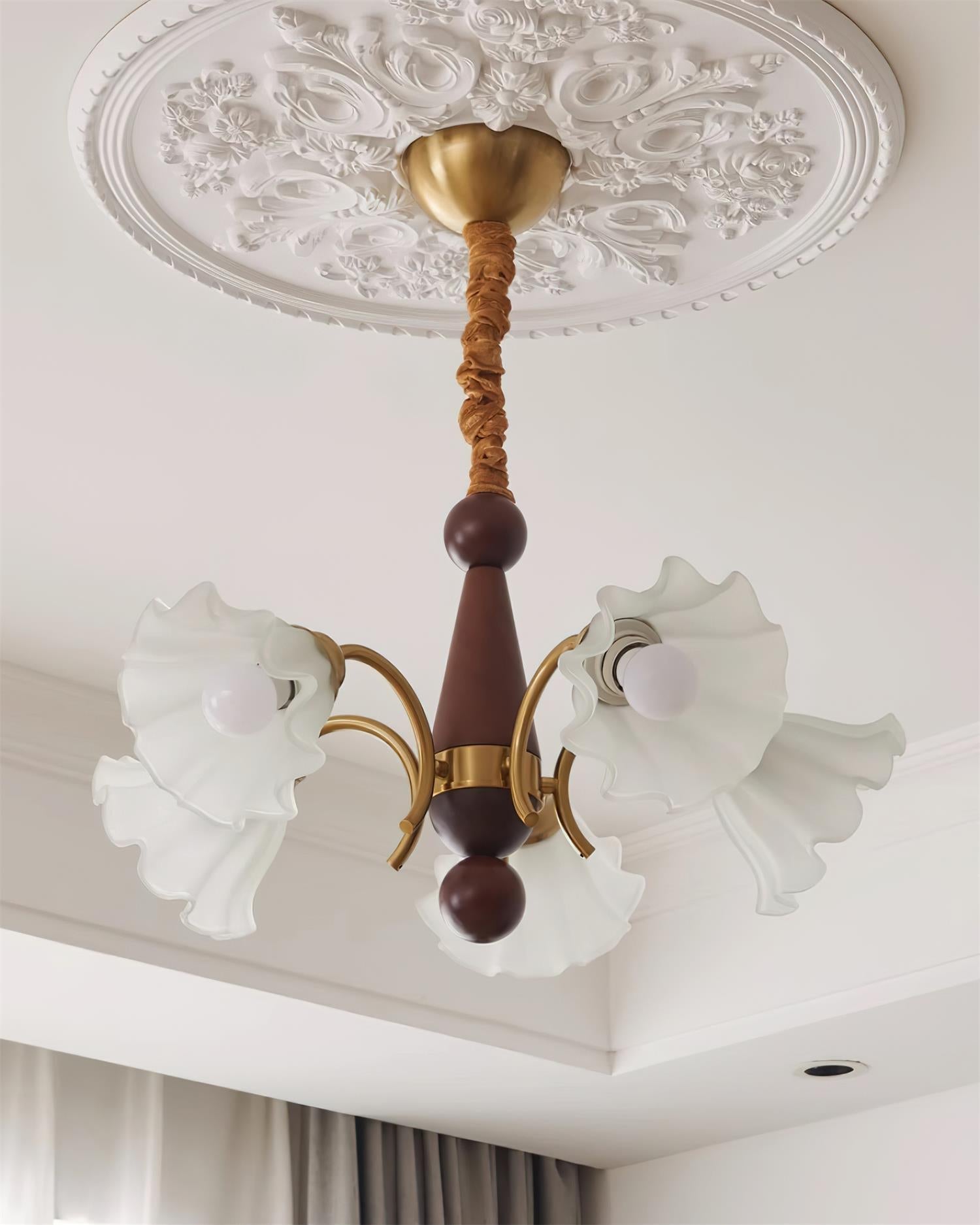 Sorrel Vintage Chandelier - Neutralighting