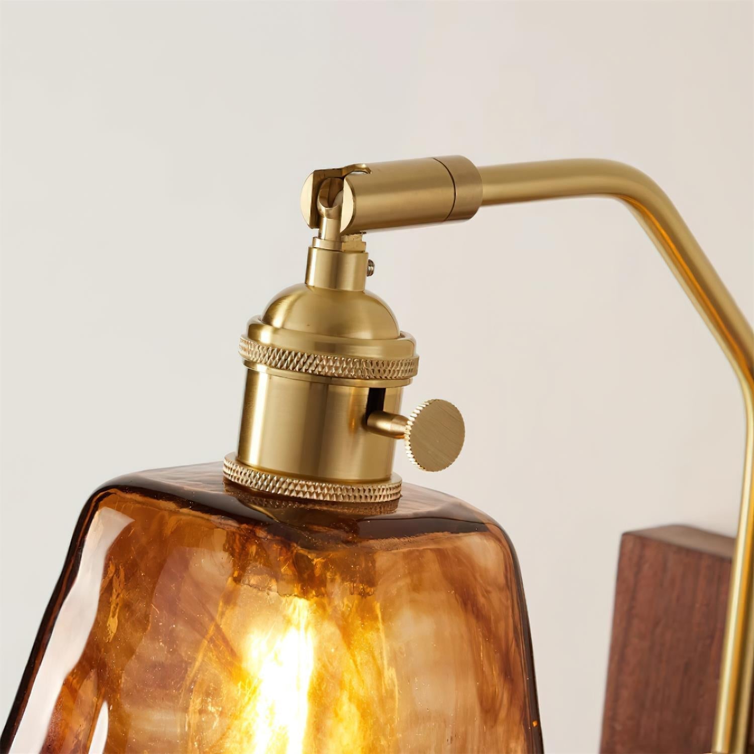 Wall Lamp Brass and Glass with Wood Backplate Vintage Artisan - Neutralighting