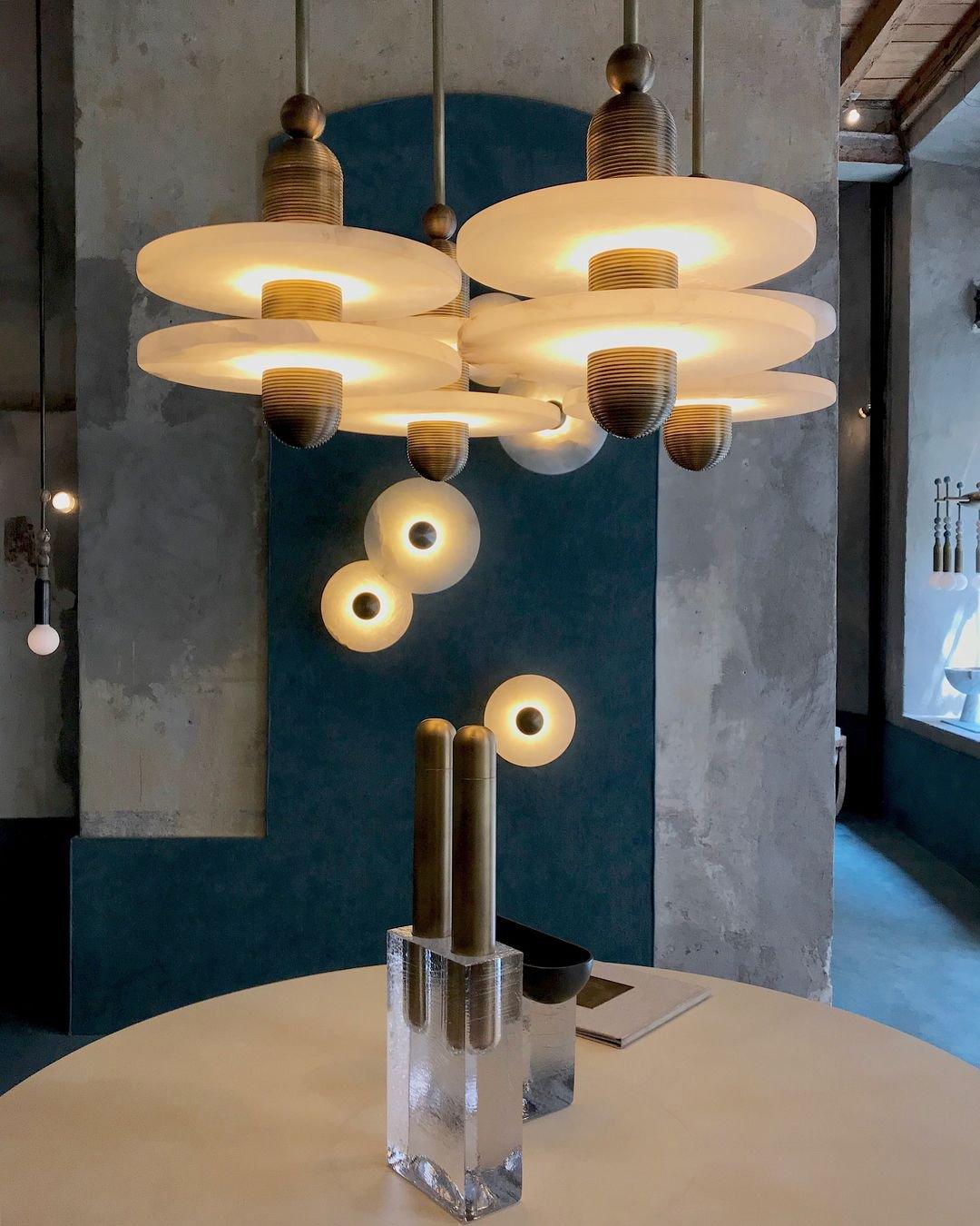 Goose White Alabaster Copper Pendant Lamp - Neutralighting