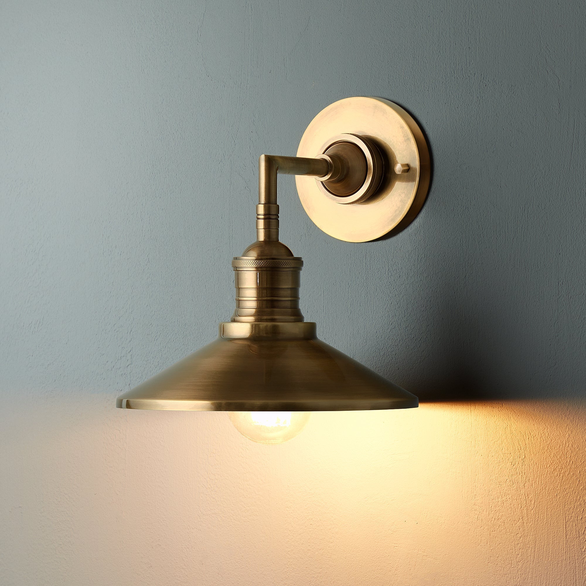 Isadora Brass Indoor Wall Lamp - Neutralighting