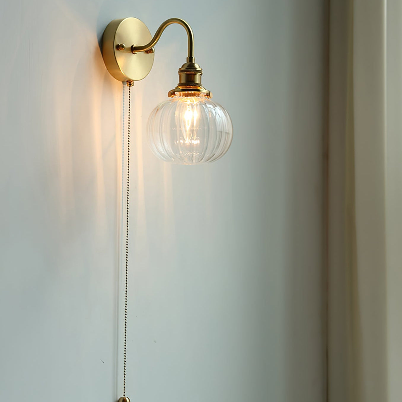 June Vintage Glass Wall Lamp - Neutralighting
