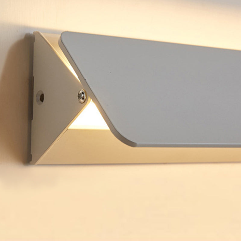 Arisha LED Metal Indoor Wall Lamp Rotatable, White - Neutralighting