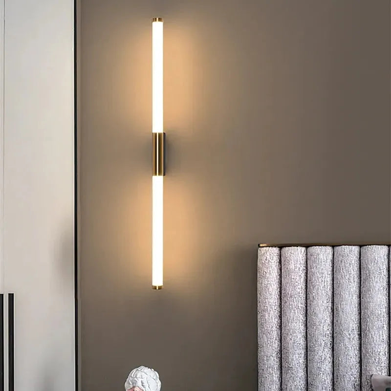 Moren Minimalist Linear Metal Wall Lamp, Gold - Neutralighting