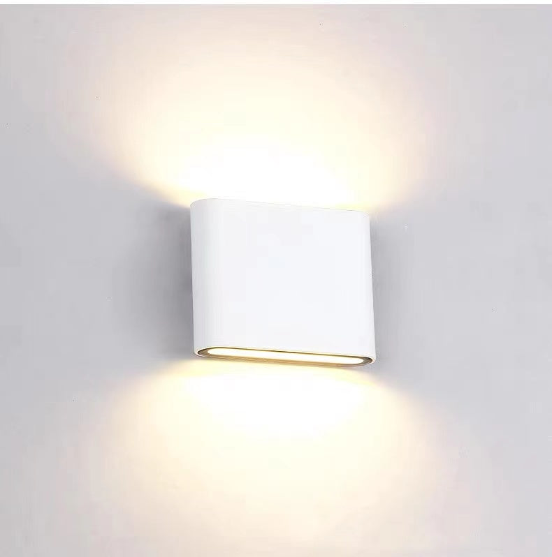 Bastro Modern Rectagulart Waterproof Outdoor Wall Lamp, Black/White - Neutralighting