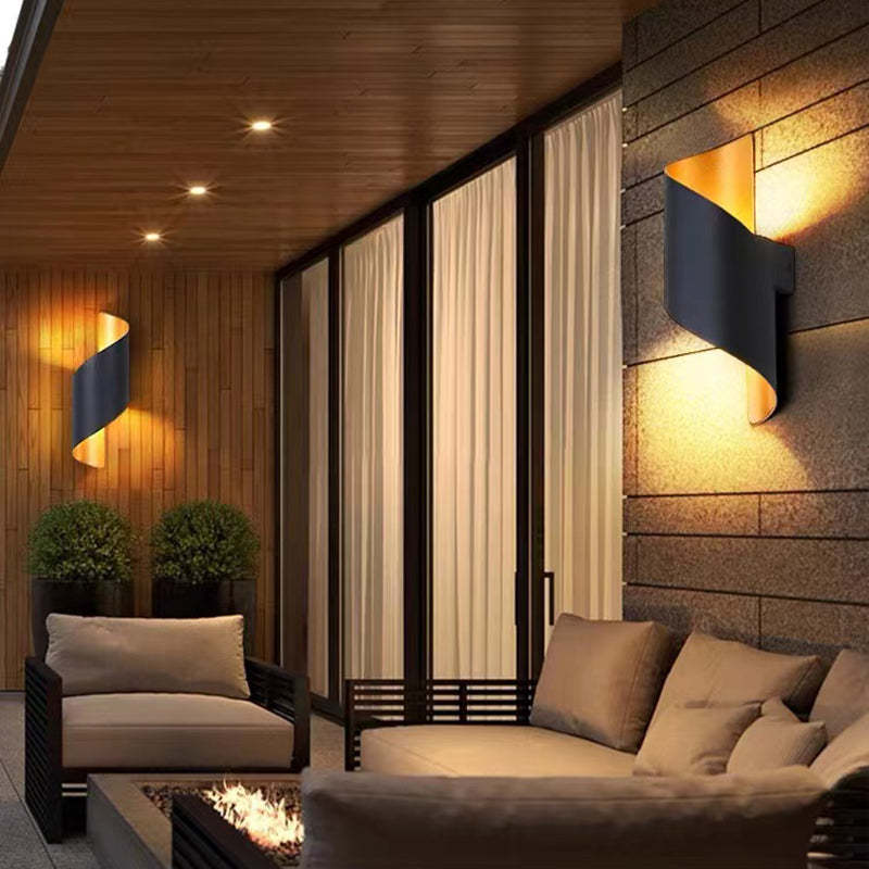 Travin Modern Conch Shape Spiral Outdoor Wall Lamp, Black/White/Gold - Neutralighting