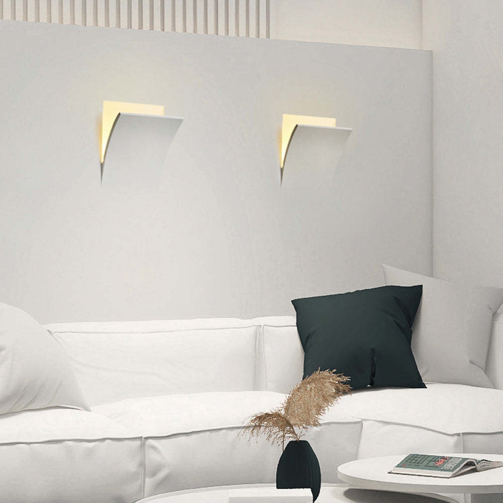 Aria Modern Recessed Metal/Plaster LED Wall Lamp, White - Neutralighting