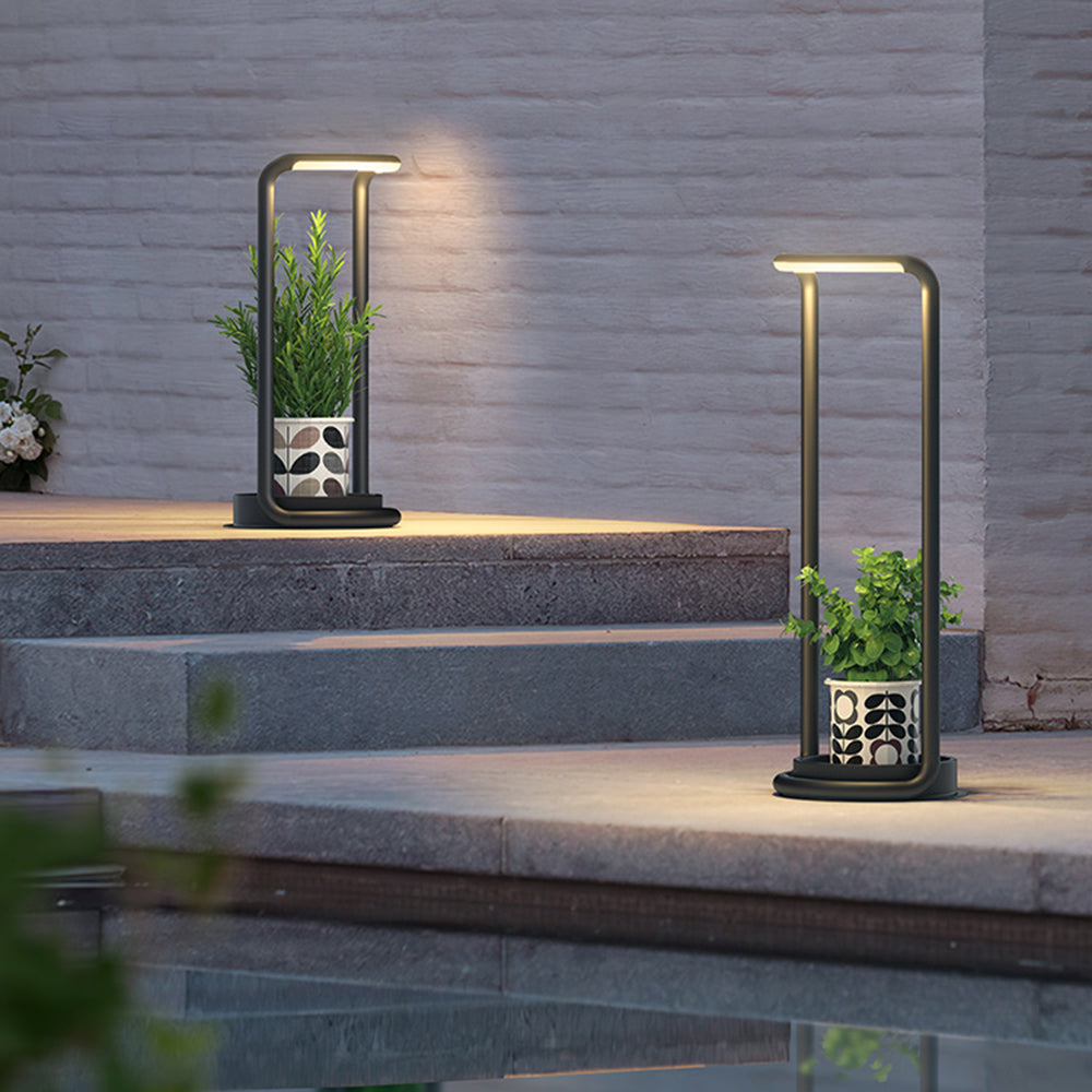 Ray Minimalist Rectangular Solar LED Outdoor Floor Lamp, Black - Neutralighting