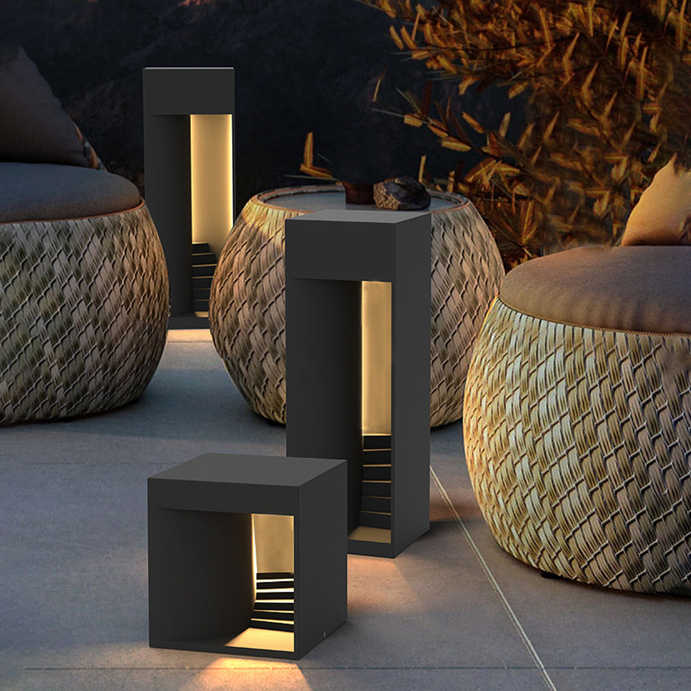 Ray Minimalist Waterproof Cuboid Rechargeable/Solar Lamp de Table, Black/White - Neutralighting