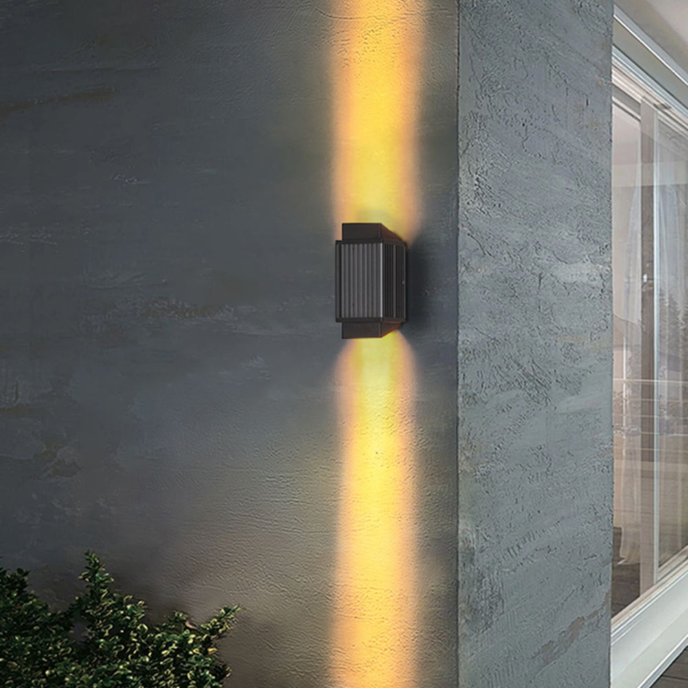 Ray Modern Round/Rectangular Metal/Acrylic Outdoor Wall Lamp, Black