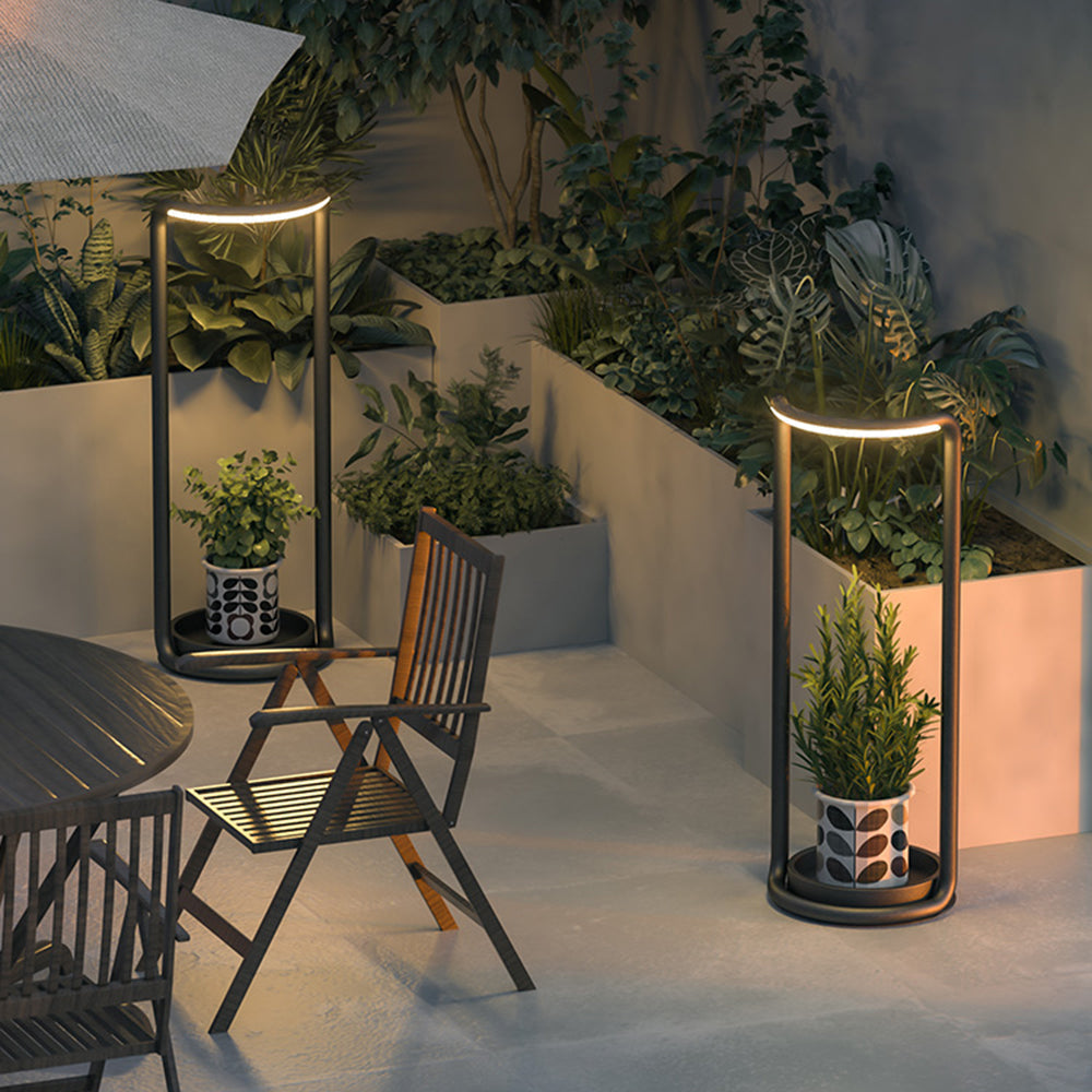 Ray Minimalist Rectangular Solar LED Outdoor Floor Lamp, Black - Neutralighting