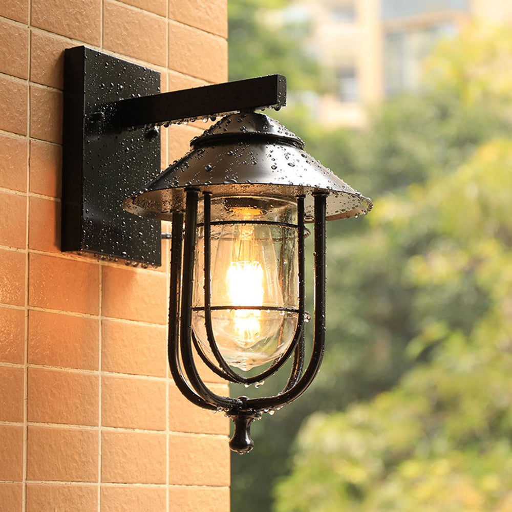 Ray Vintage Lantern Shaped Metal Outdoor Wall Lamp, Black - Neutralighting